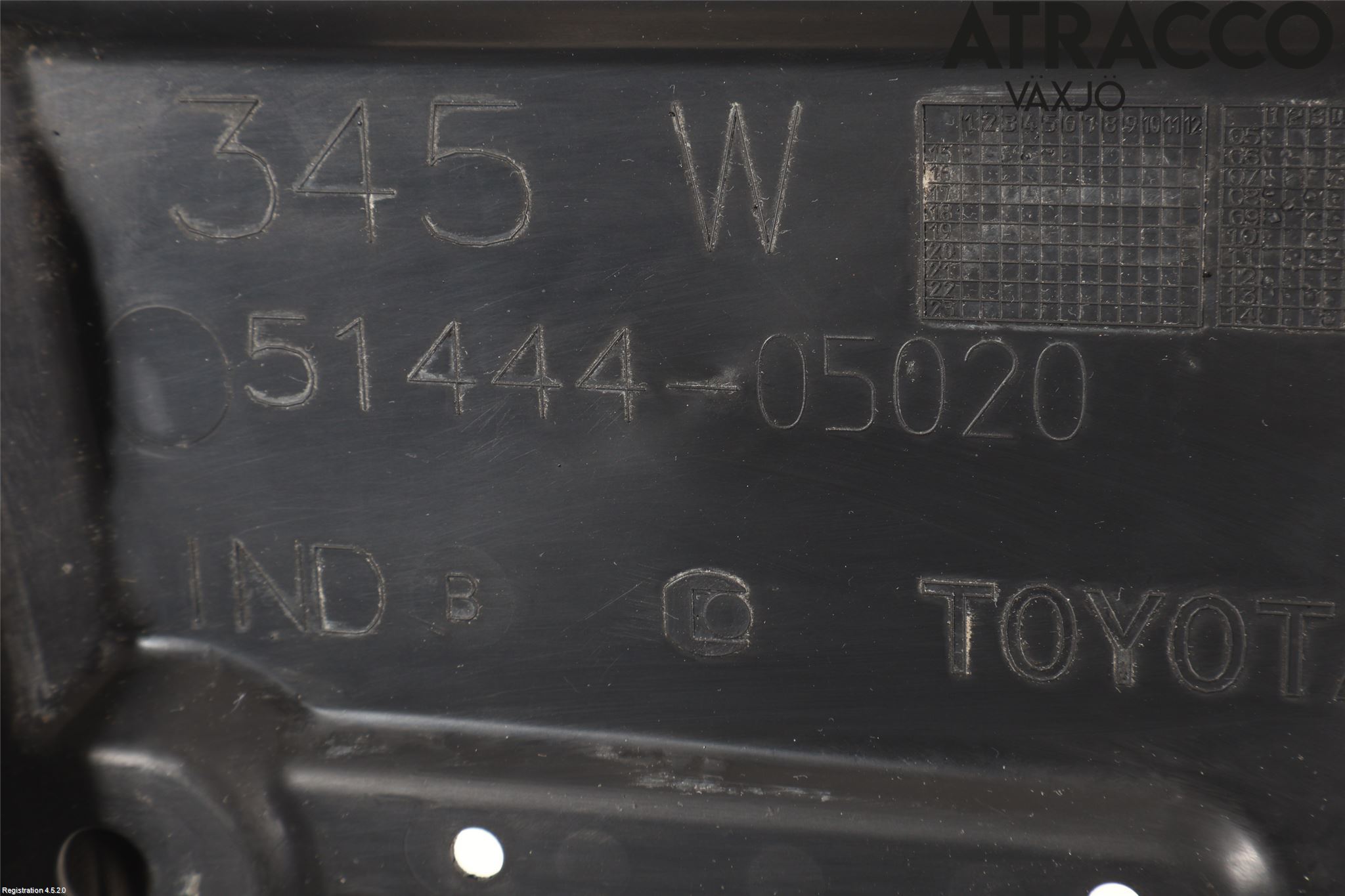 Toyota AURIS 13-19 Hasplåt Plåt-Plast