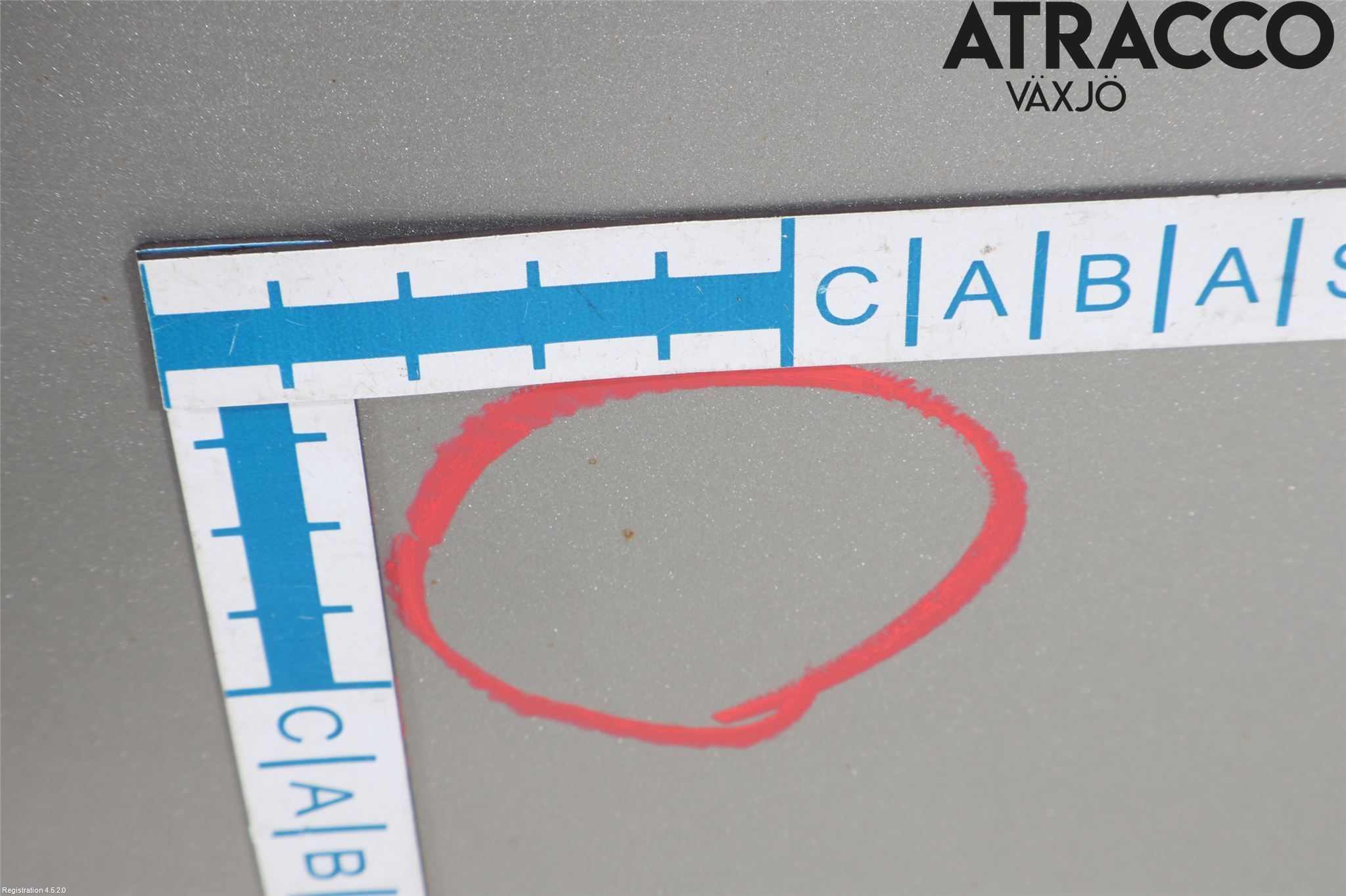 Toyota AVENSIS 03-06 Dörr Fram Höger