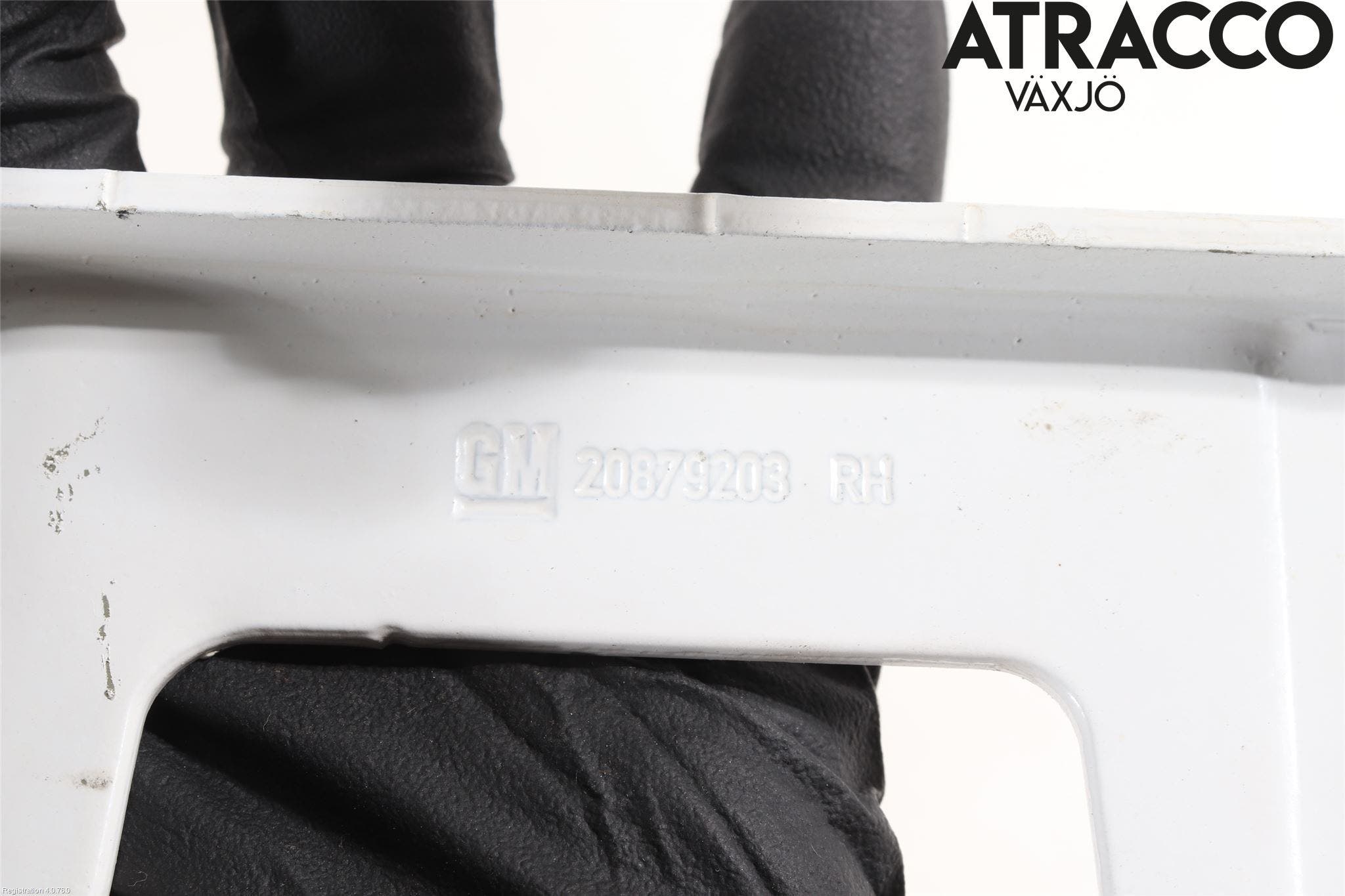 Opel ASTRA J 10-15 Huvgångjärn