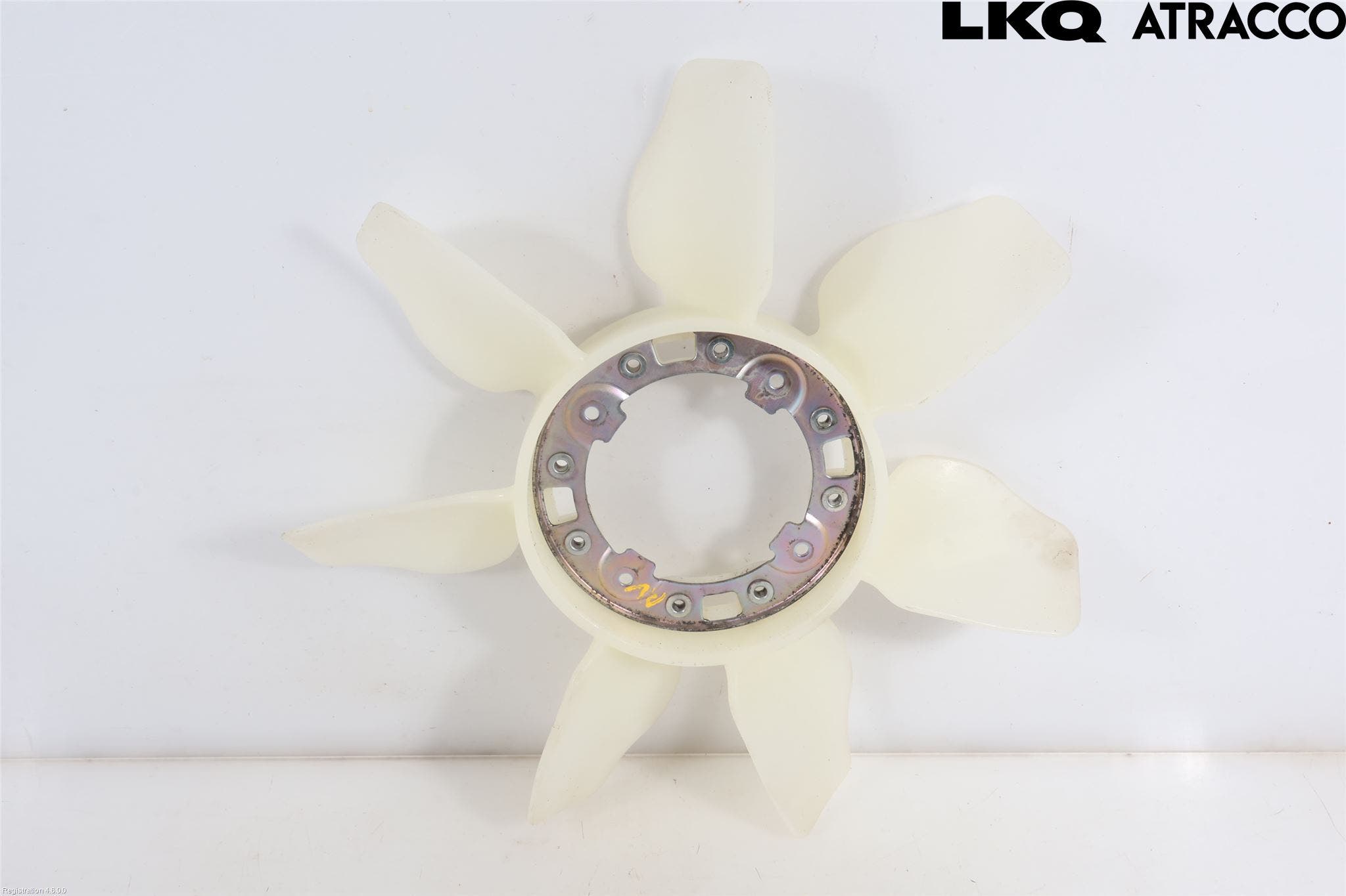 Toyota HILUX 16- Kylfläkt-Vinge