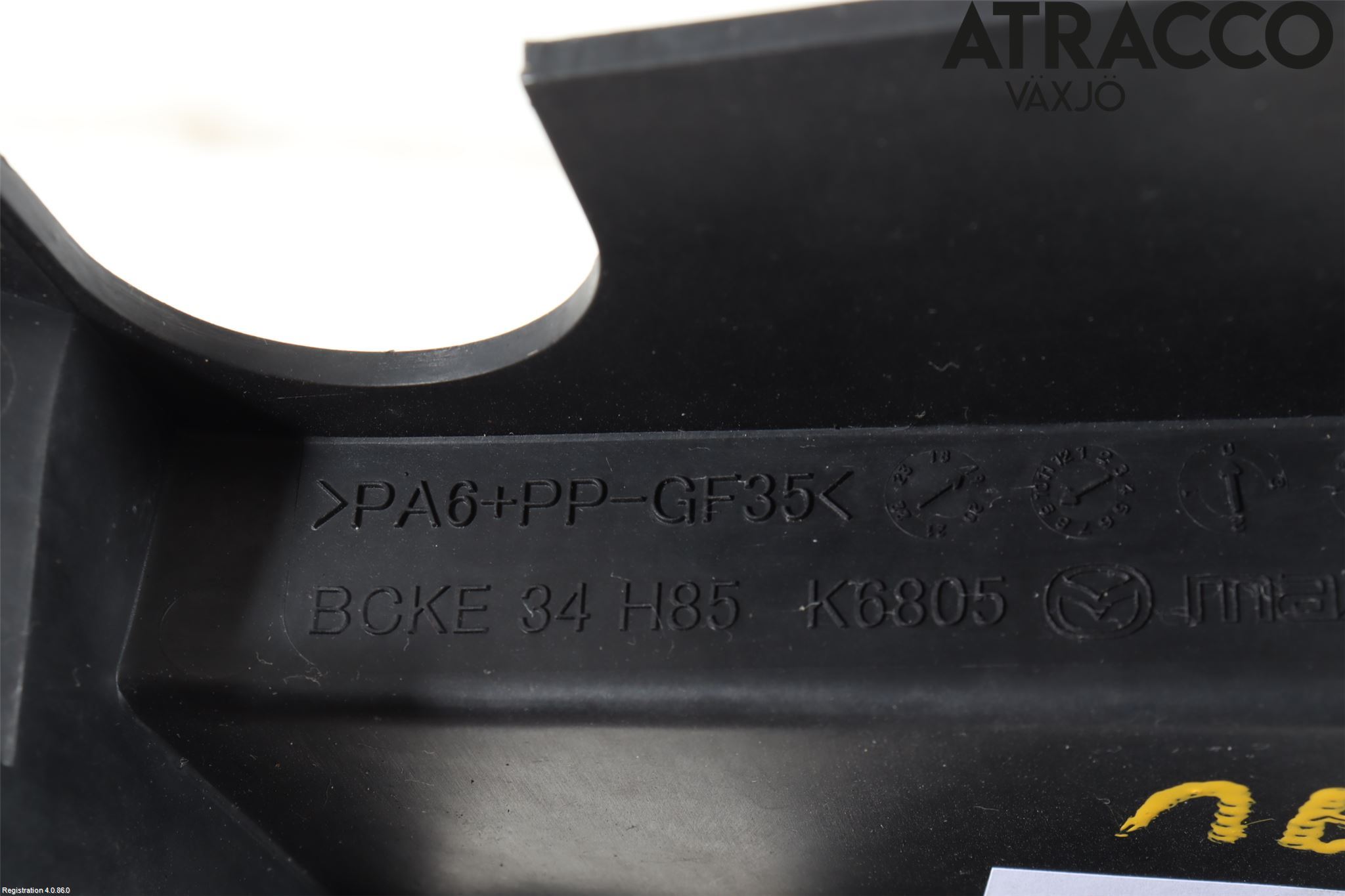 Mazda CX-30 20- Hasplåt Plåt-Plast