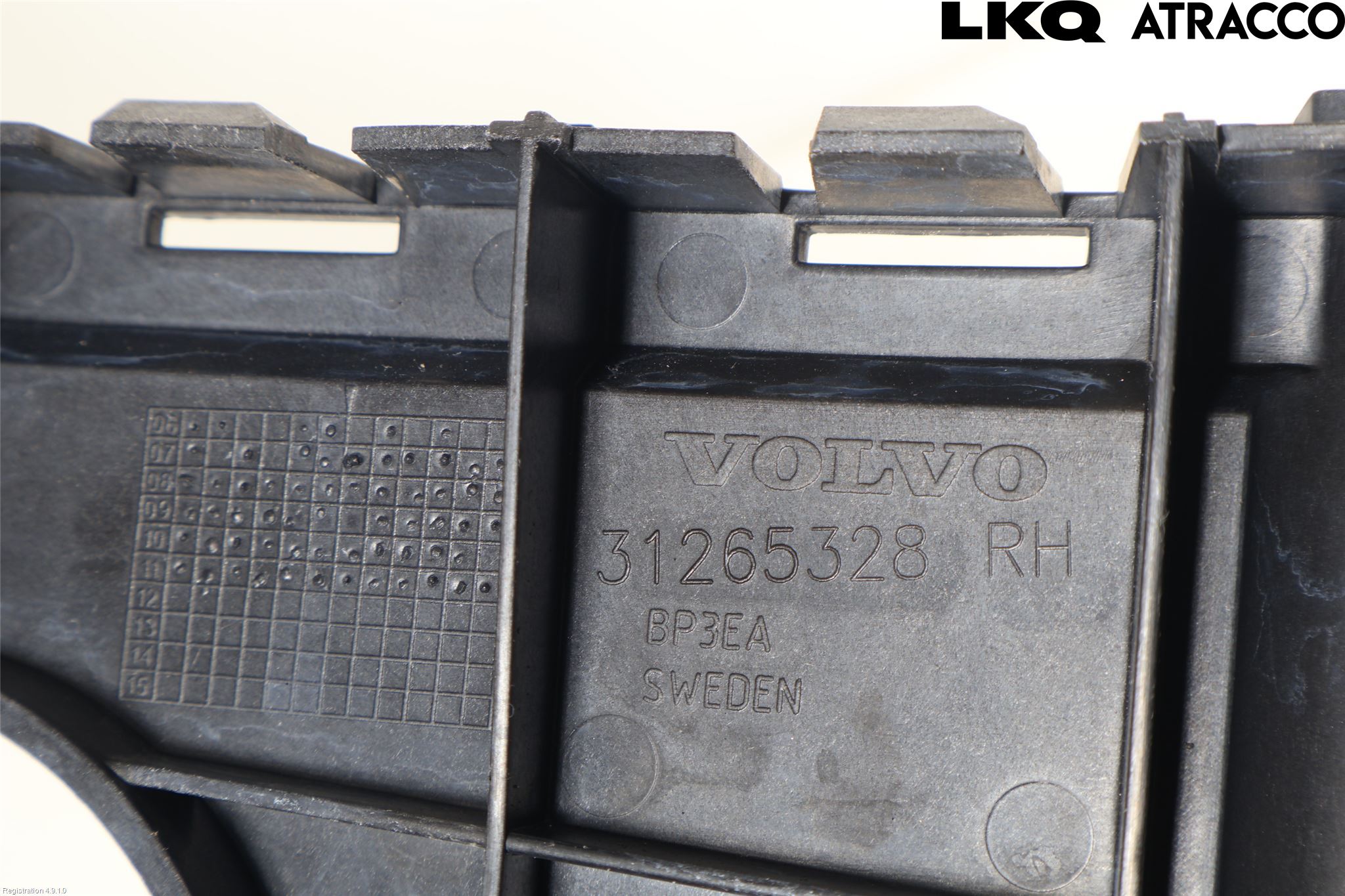 Volvo V70 08-13 Stötfångarfäste Bak Hö