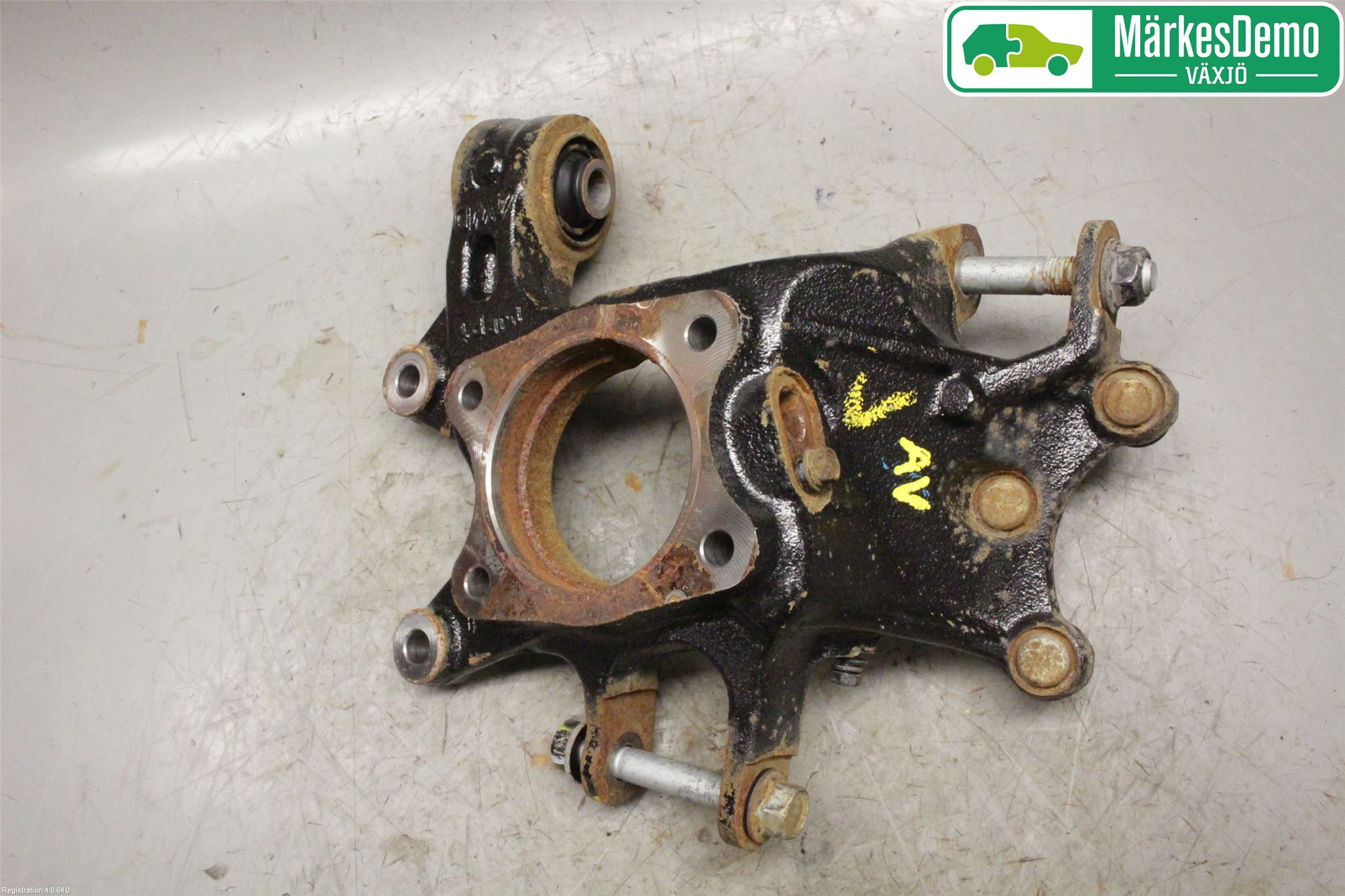 Hyundai TUCSON 05- Hjullagerhus-Spindel Vä B