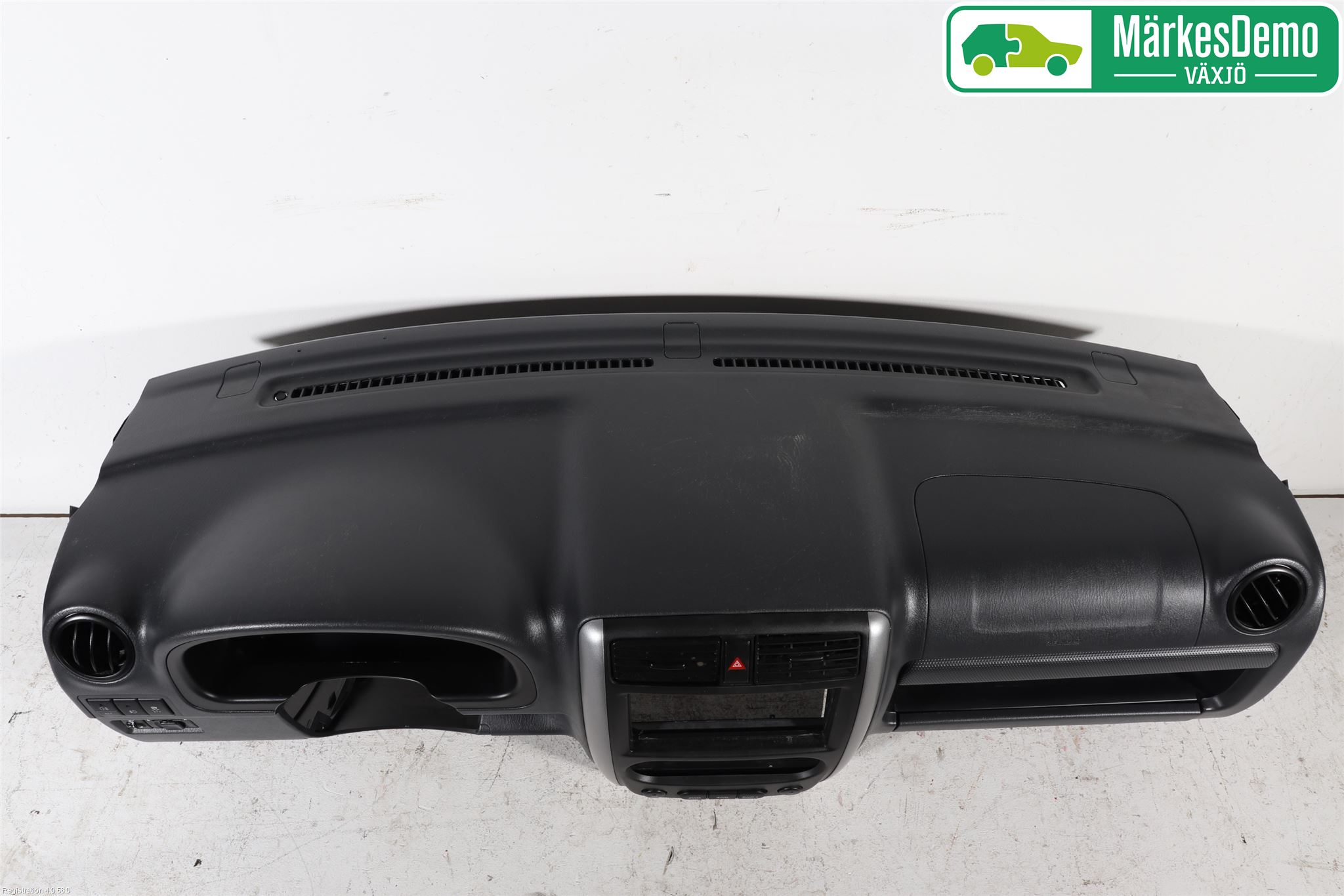 Suzuki JIMNY 81-21 Instrumentbräda