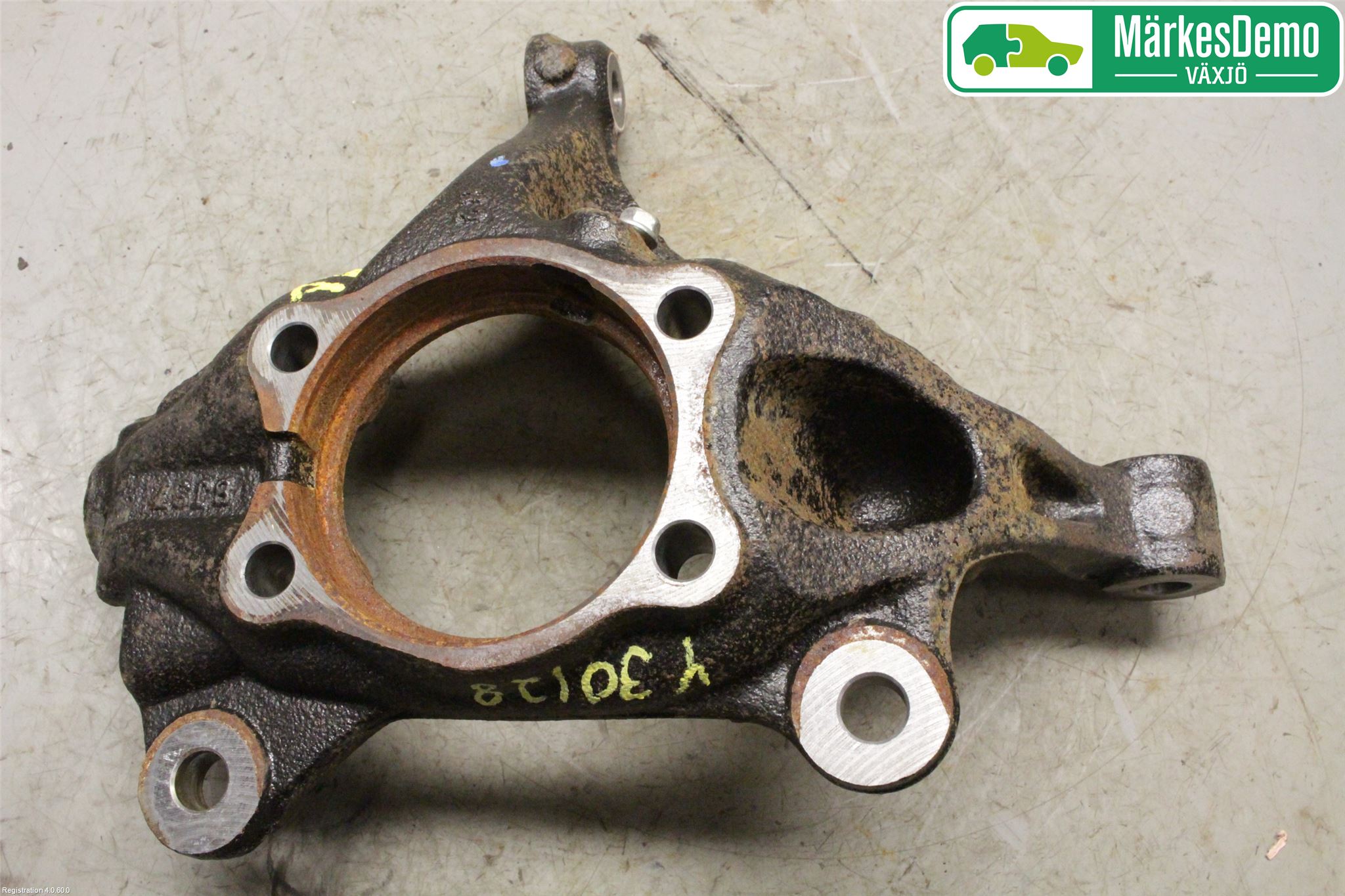 Mazda 3 III 14-19 Styrspindel Lagerhus Hö