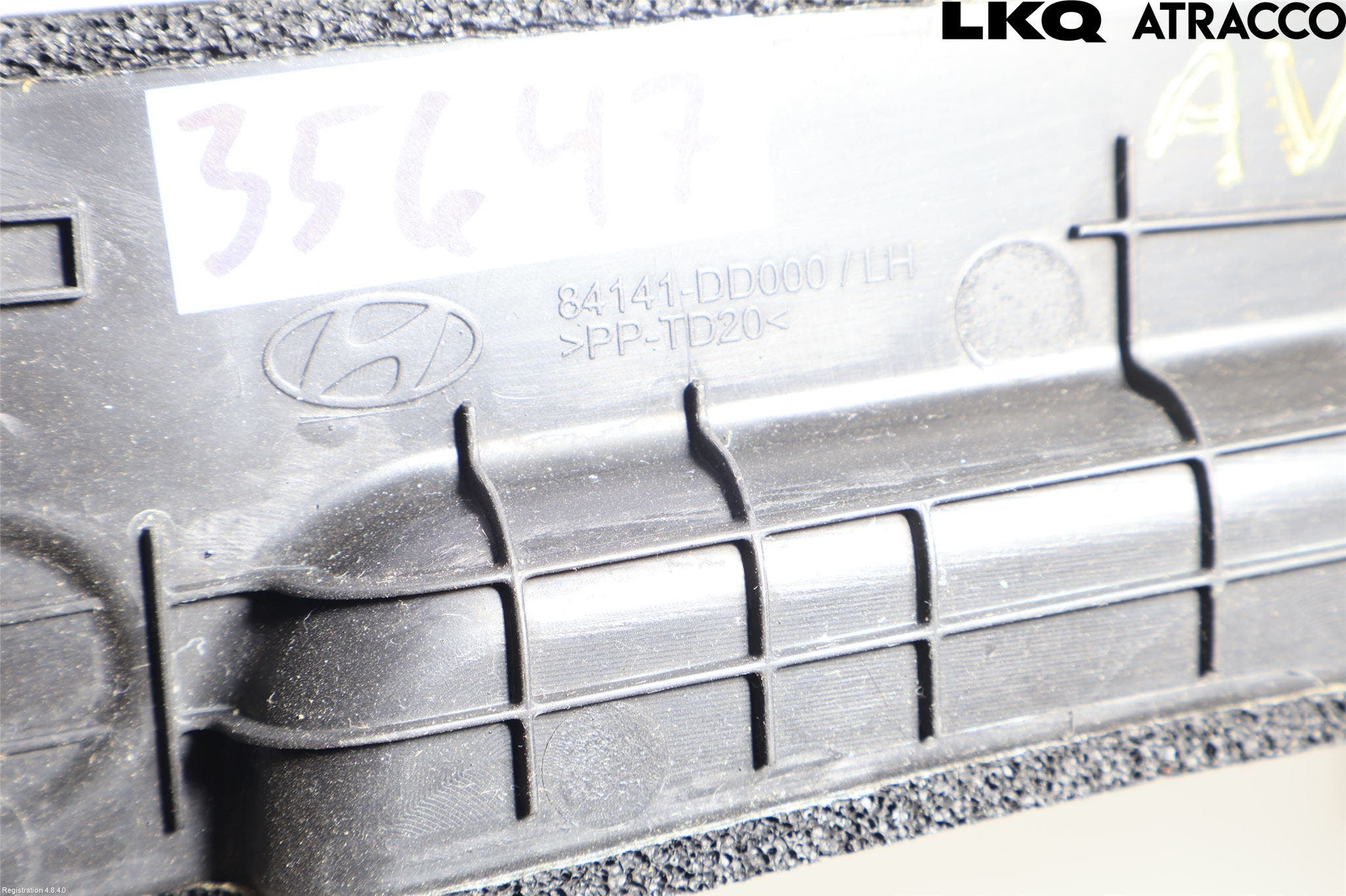 Hyundai KONA/ELECTRIC OS 18-23 Skärm Hörn Utfyllnad Fram