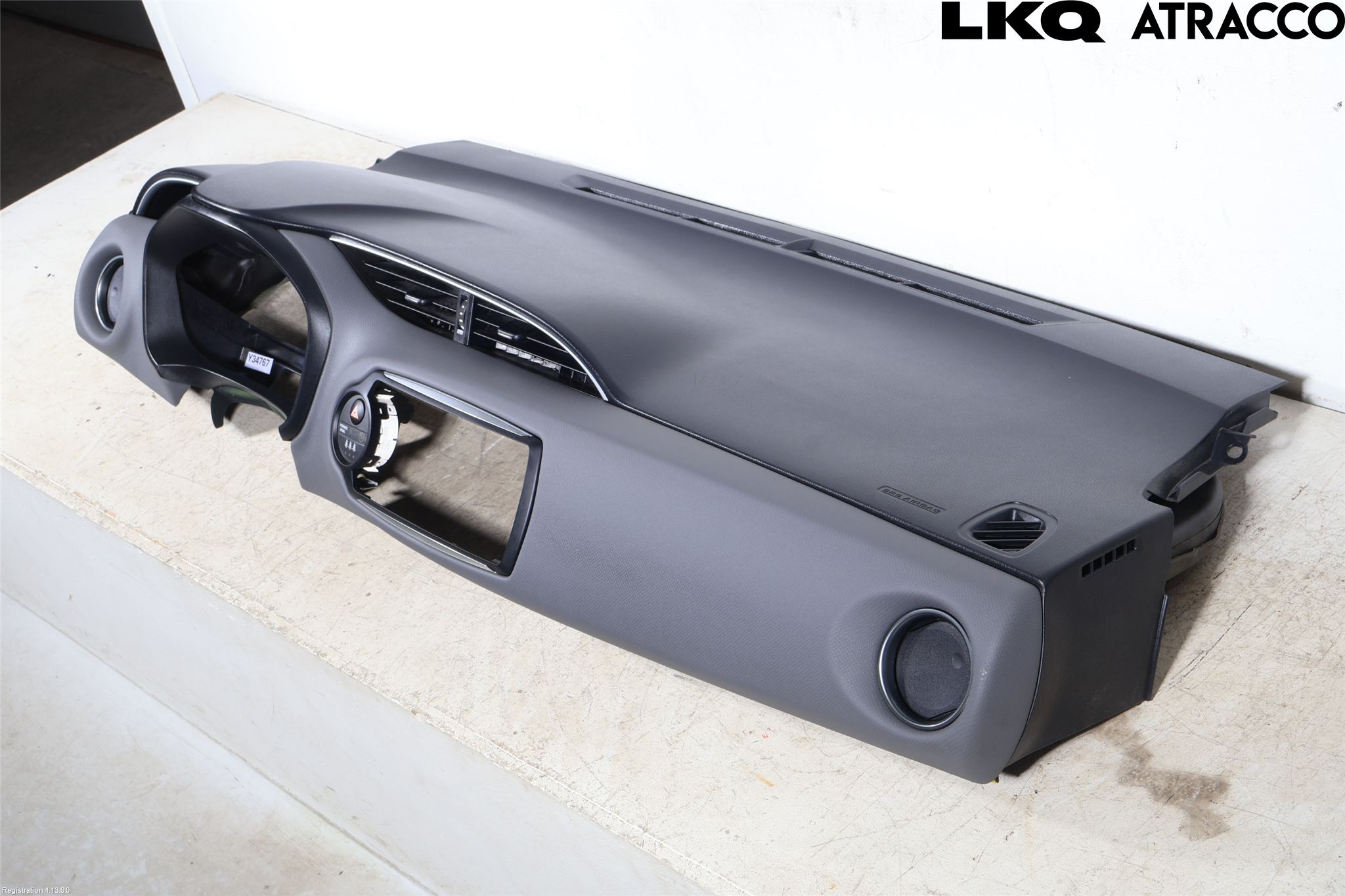 Toyota YARIS XP130 15-20 Instrumentbräda