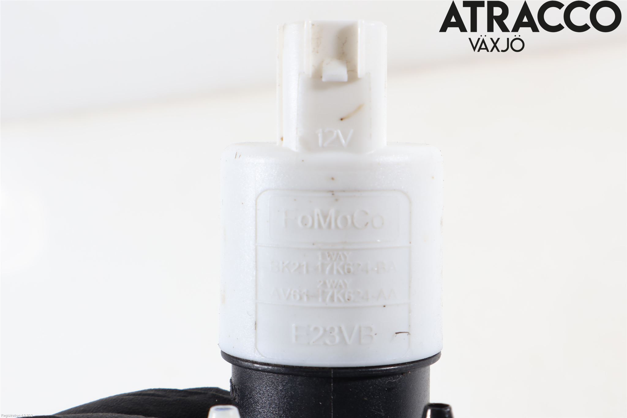 Ford C-MAX II  11-14 Spolarpump Vindruta