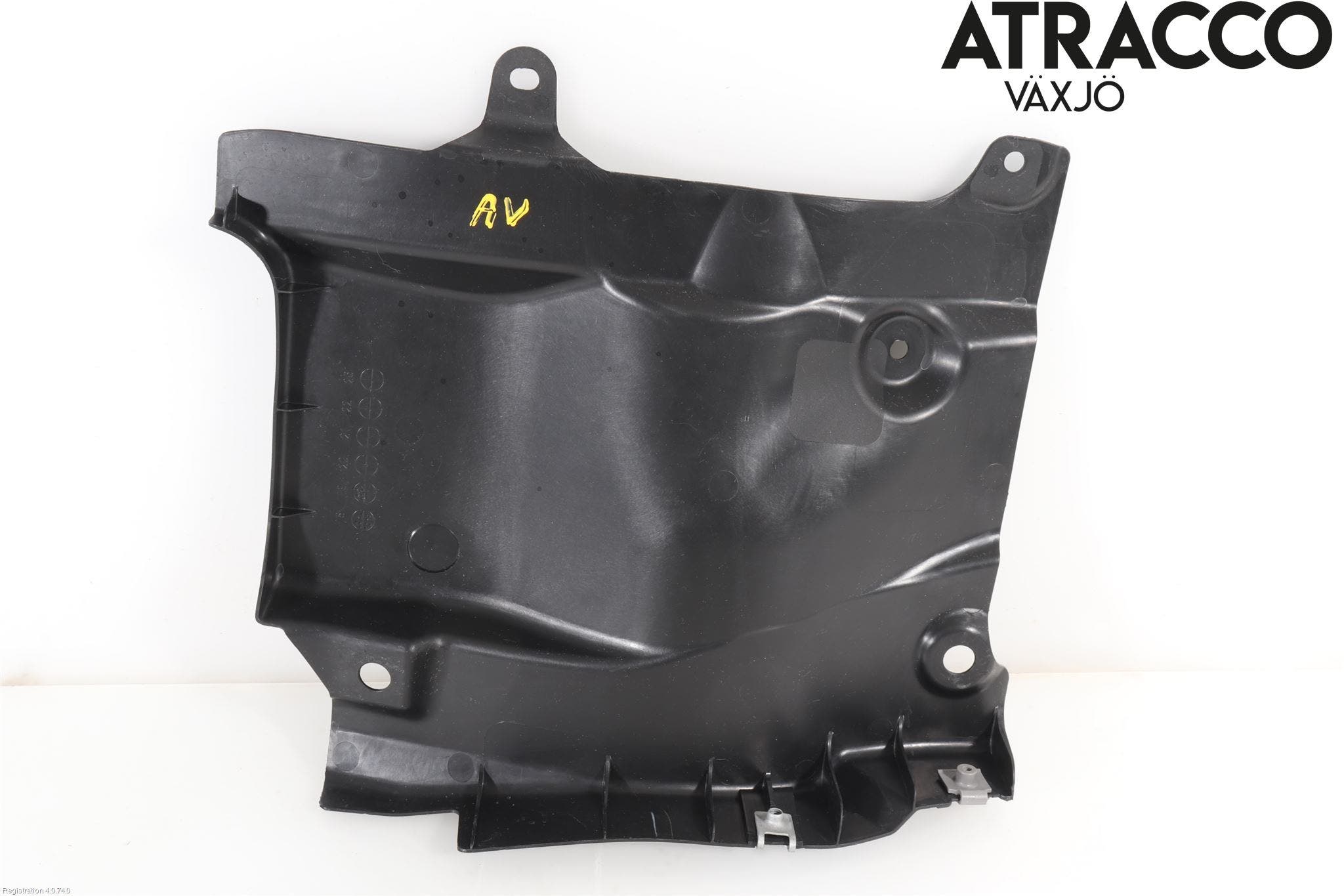 Mazda CX-30 20- Hasplåt Plåt-Plast