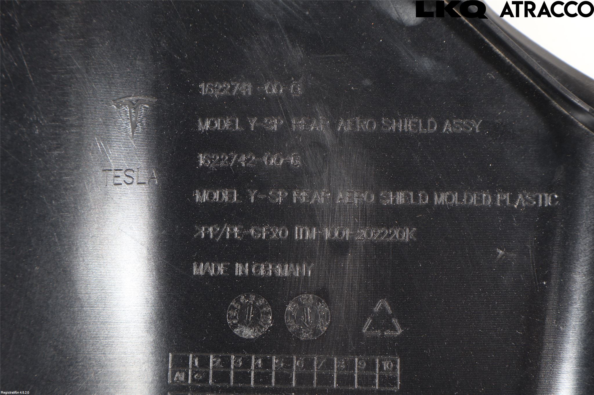 Tesla MODEL Y 21- Hasplåt Plåt-Plast