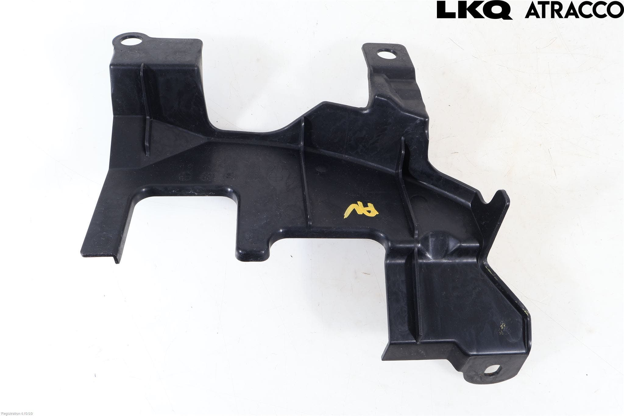 Mitsubishi OUTLANDER 13-21 Deflektor Plåt-Plast Kylning