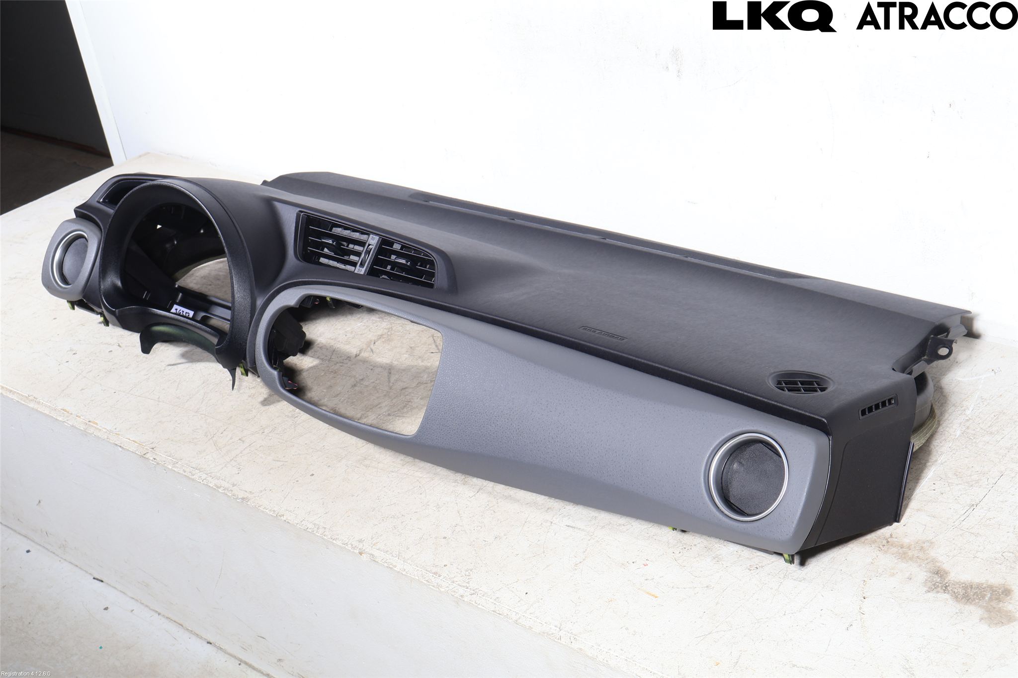 Toyota YARIS XP130 12-14 Instrumentbräda