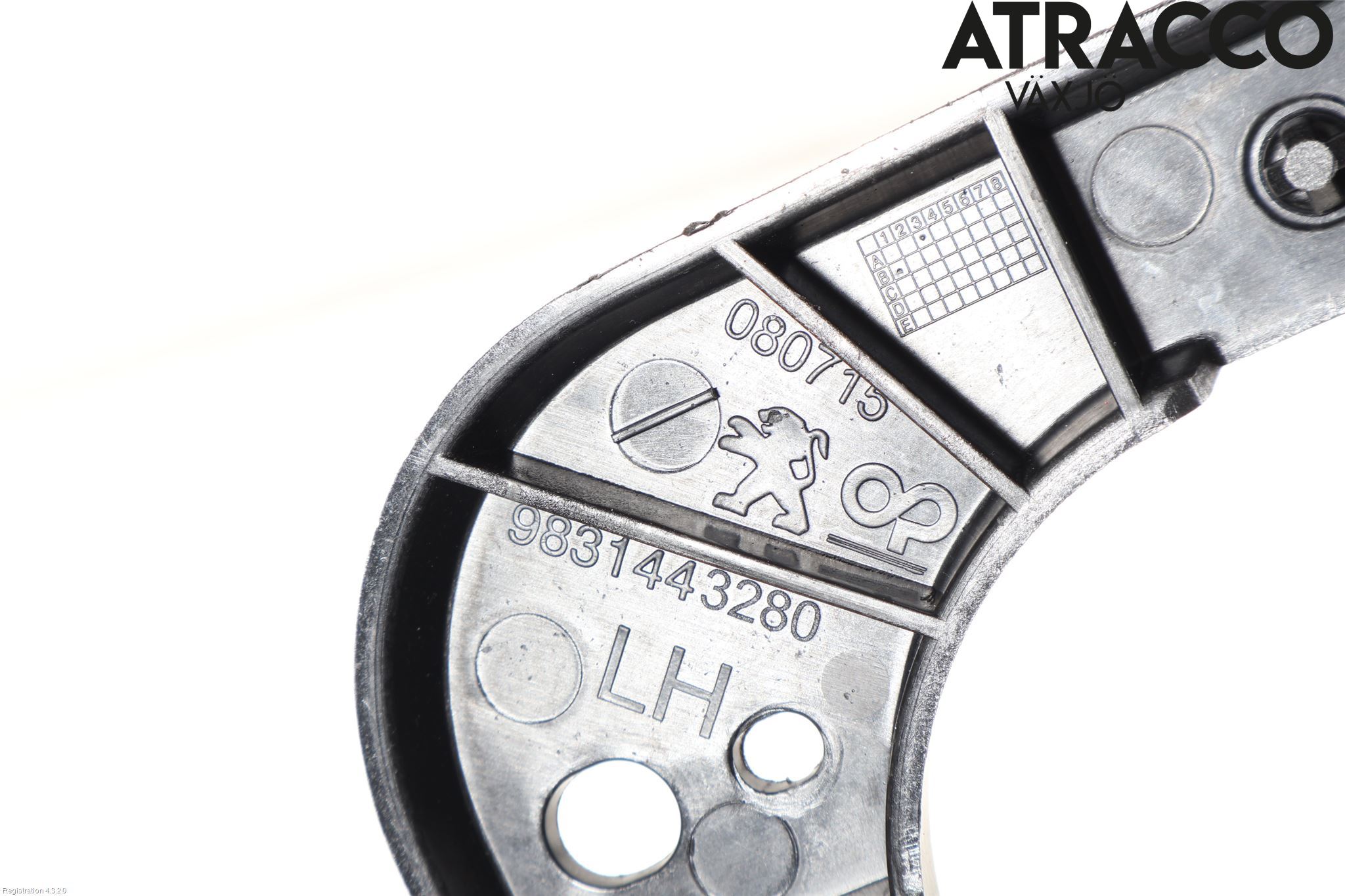 Peugeot 2008/E-2008 20- Stötfångarfäste Bak Hö