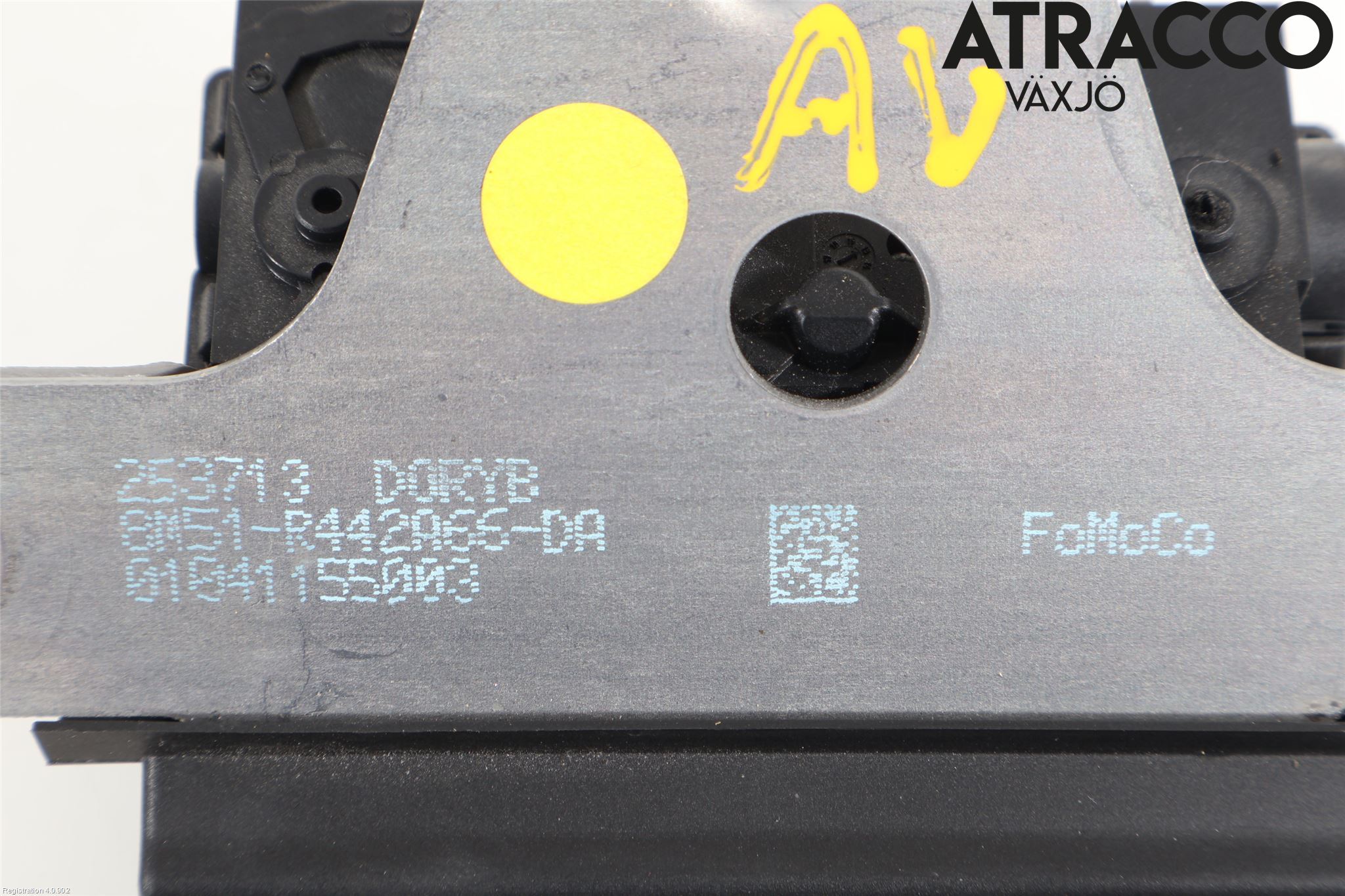 Ford C-MAX II  11-14 Låskista Baklucka