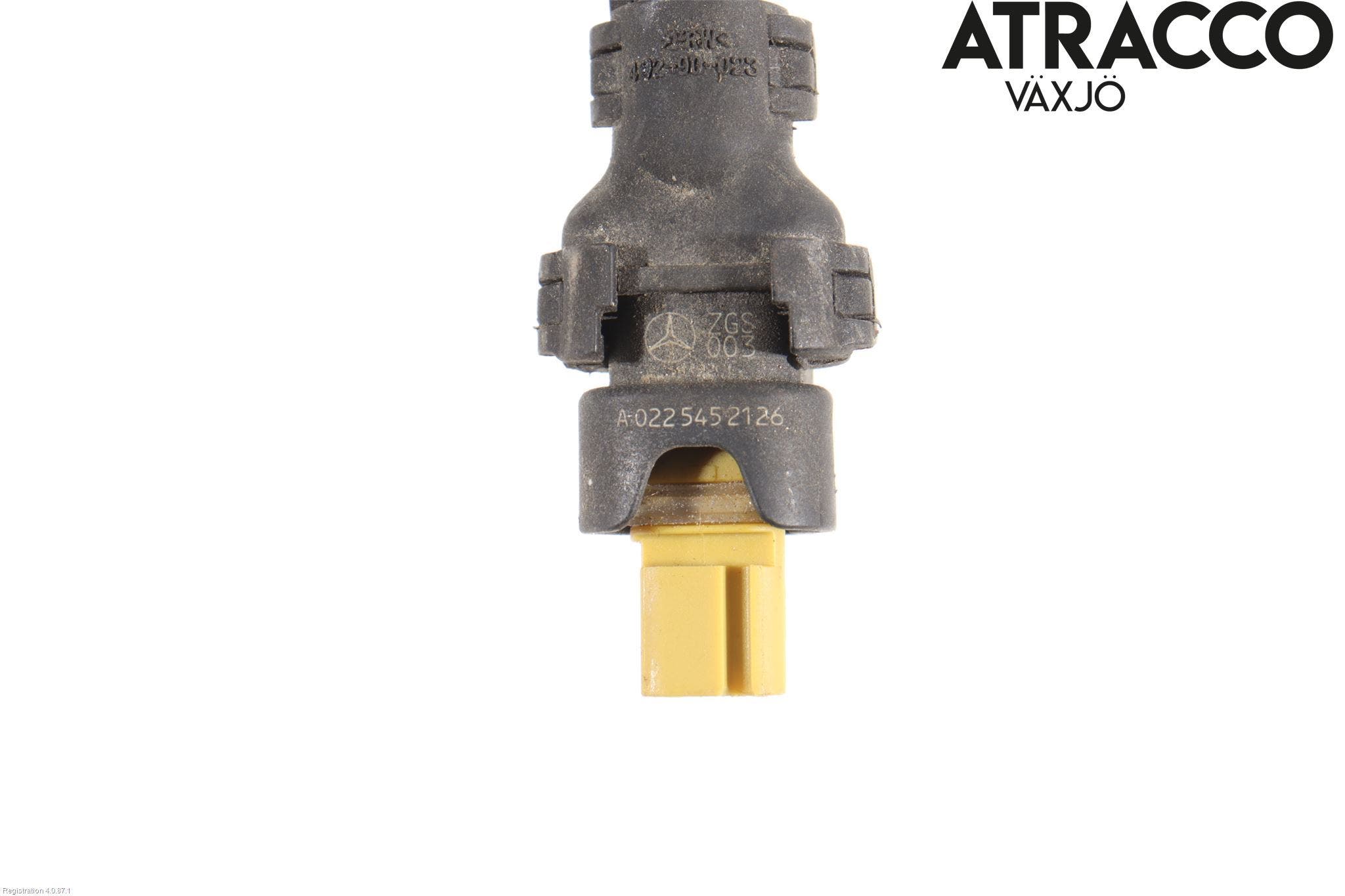 Mercedes-Benz MB C-KLASS (W205) 14-21 Sensor Avgas