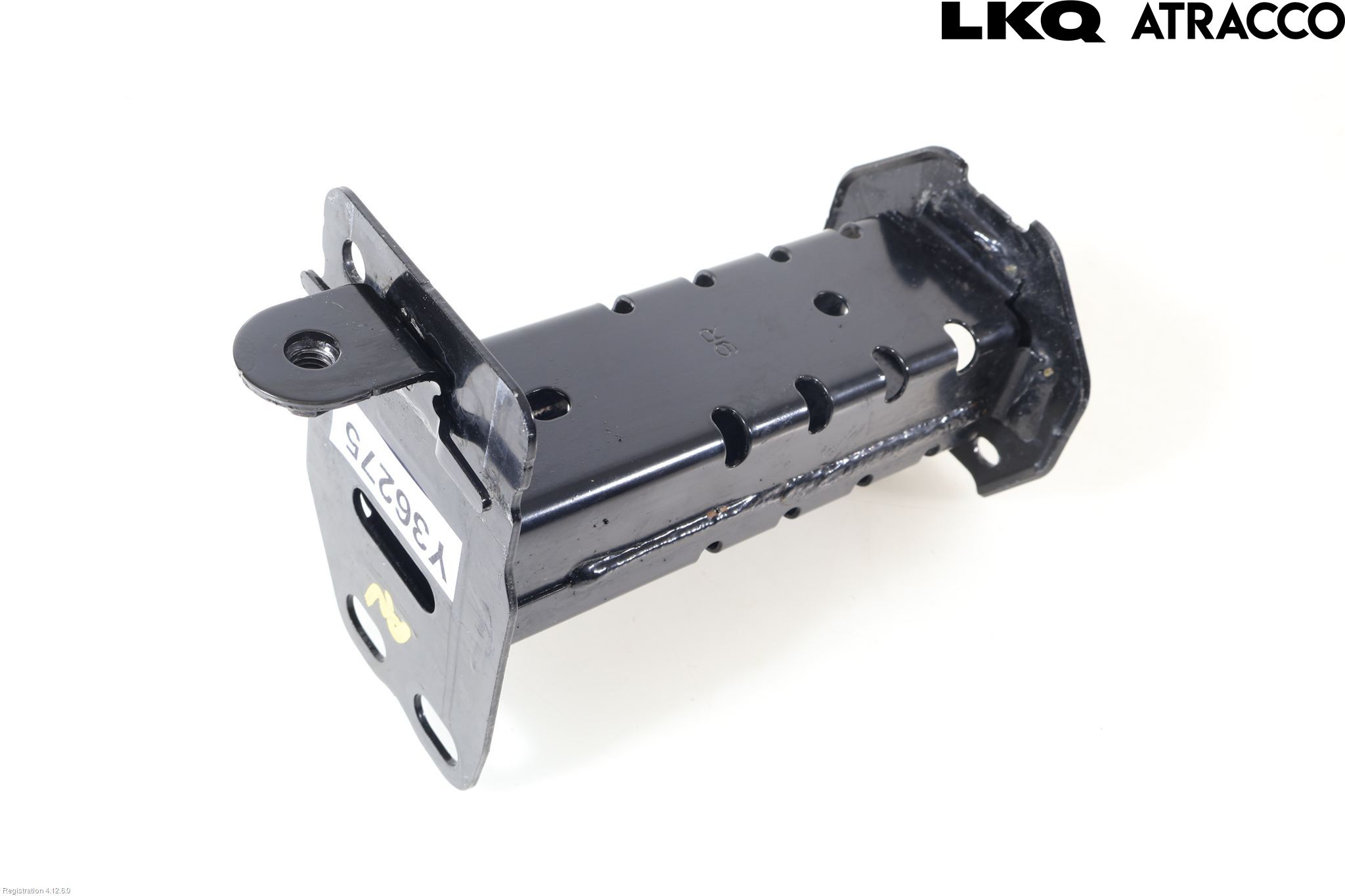 Lexus LBX 24- Stötfångarbärjärn Fram