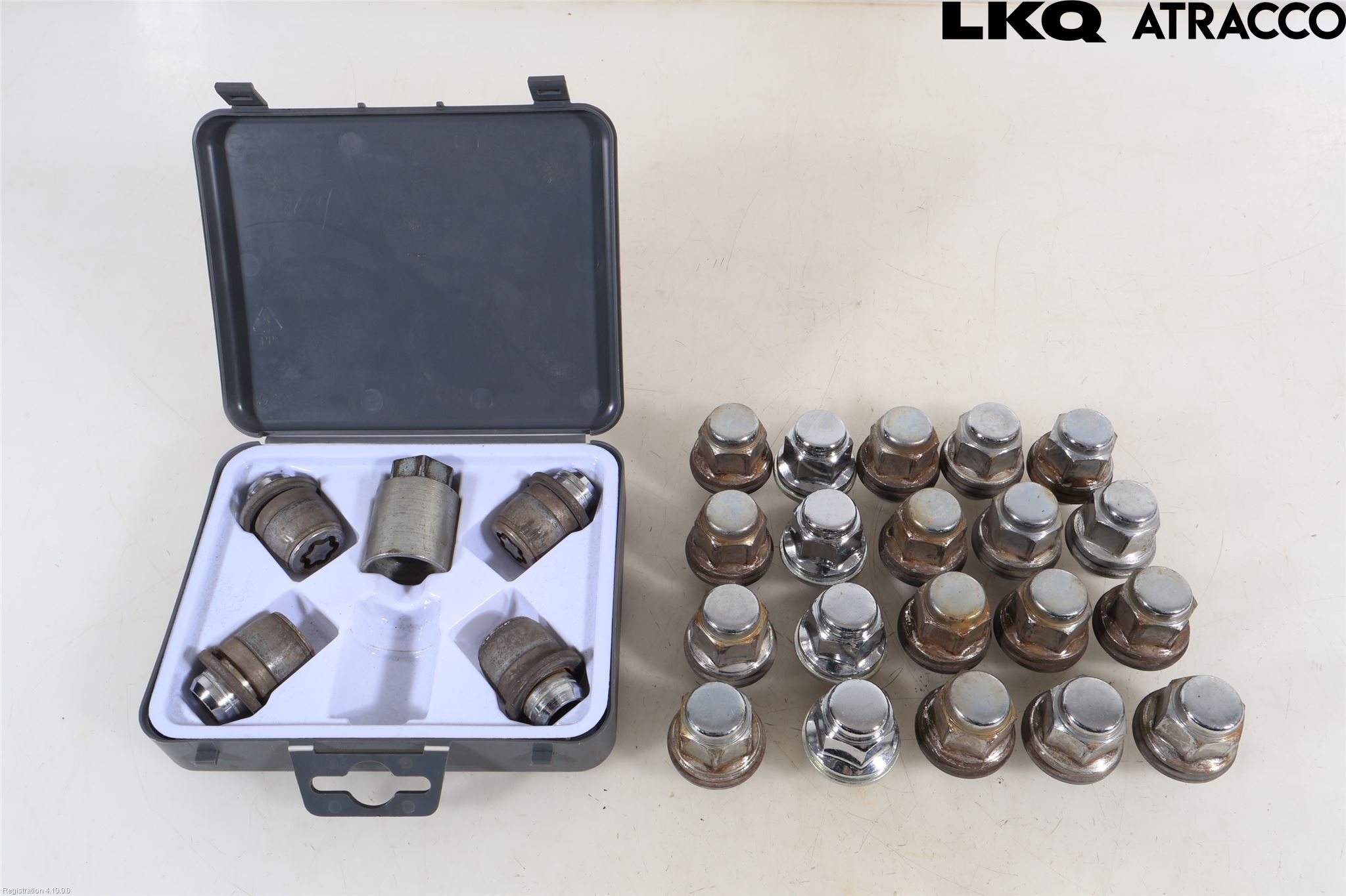 Lexus NX 300h 15-21 Hjulmutter-Bult-Sats