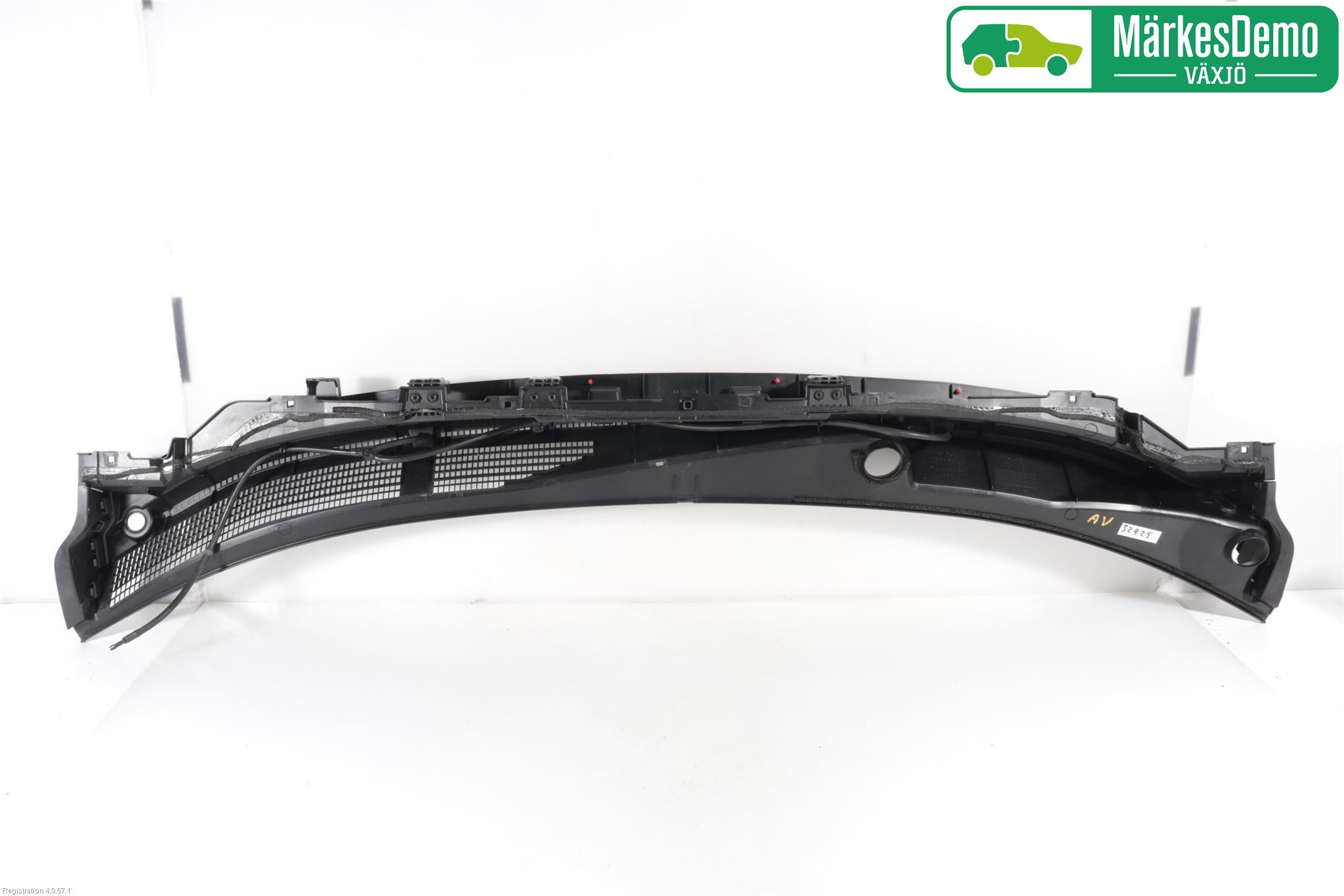 Nissan X-TRAIL 14-21 Torpedplåt-Torpedplast