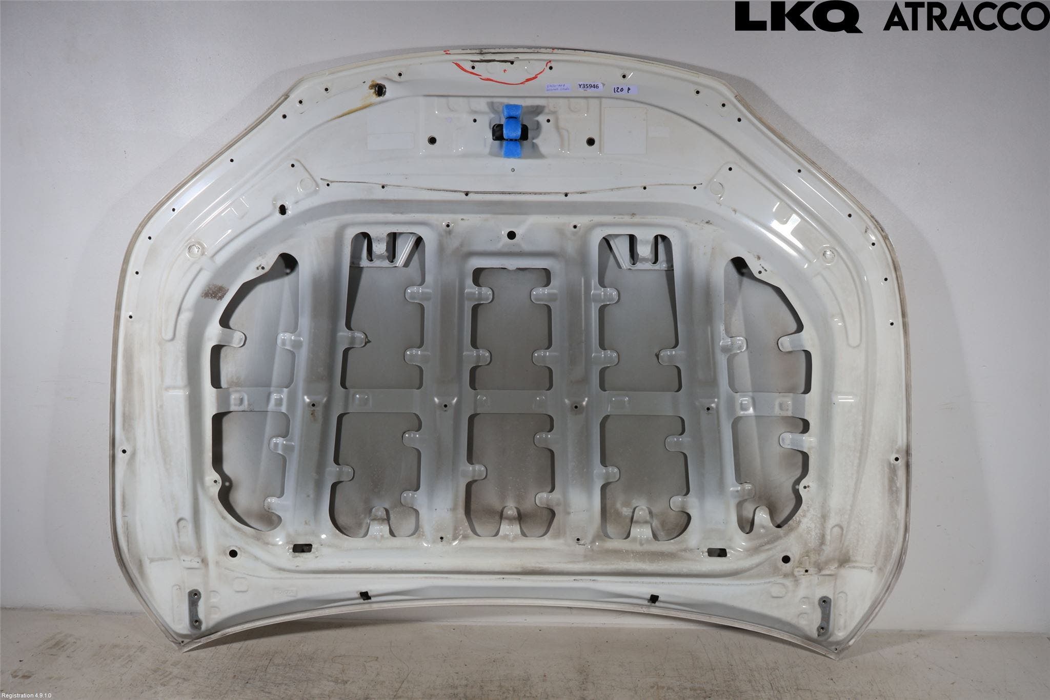 Toyota HILUX 16- Huv Fram