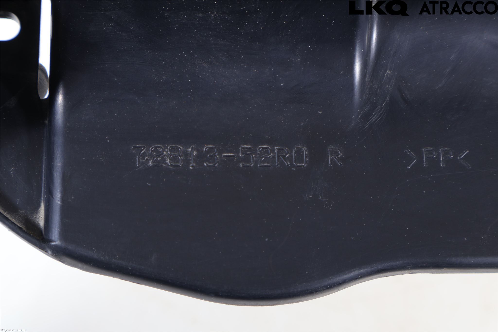 Suzuki SWIFT 17-24 Hasplåt Plåt-Plast