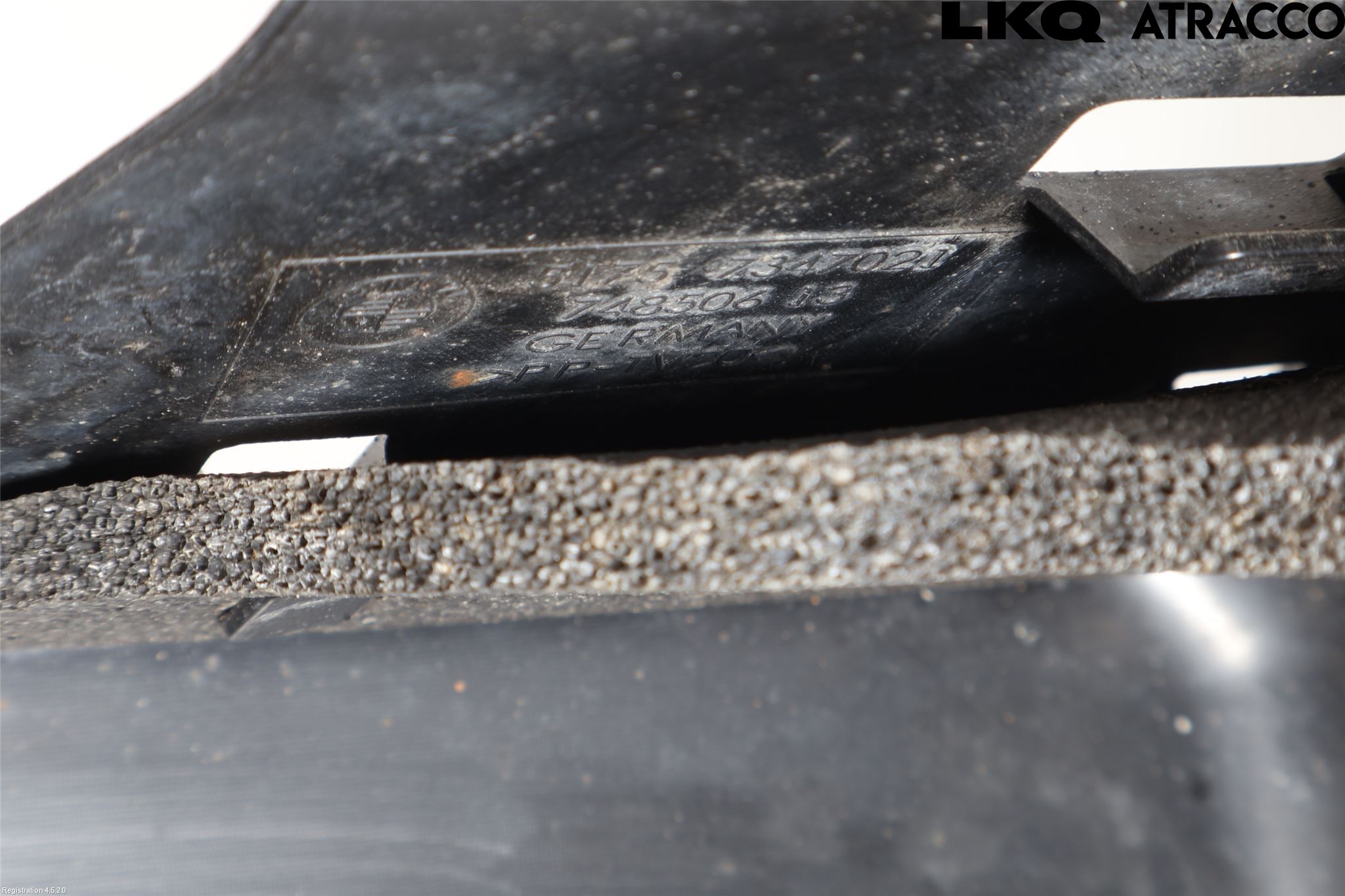 BMW 5 G30/G31/F90 17-23 Hasplåt Plåt-Plast