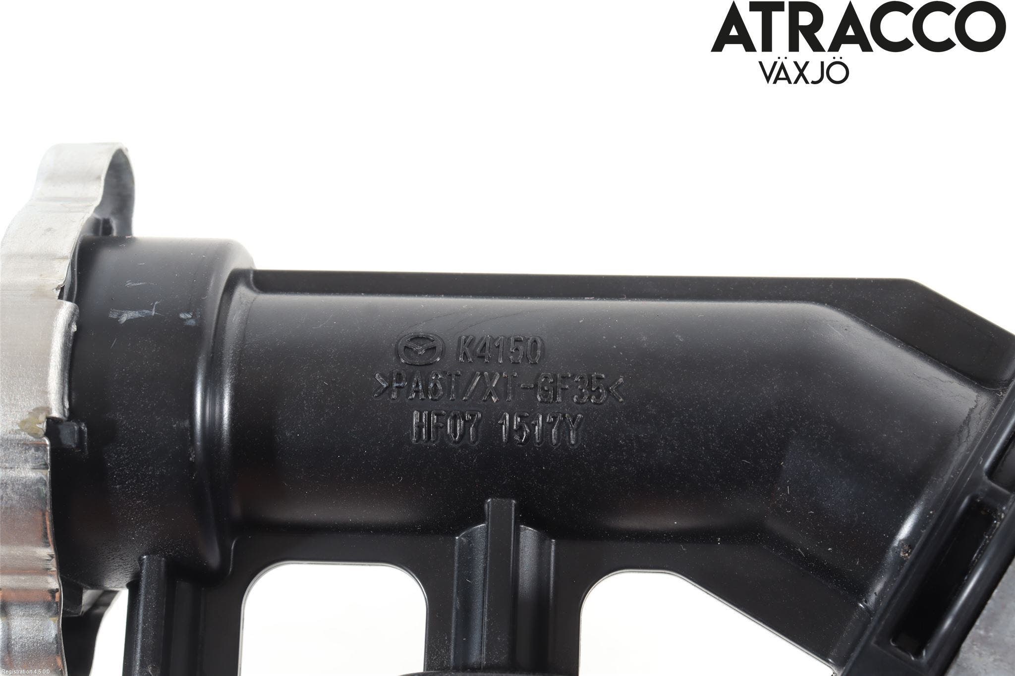 Mazda 3 IV 19- Kylarslang Fäst På Motor