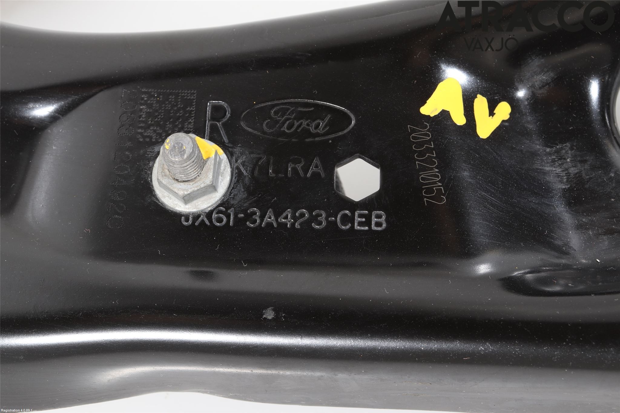 Ford FOCUS 19- Bärarm Fram Undre Hö