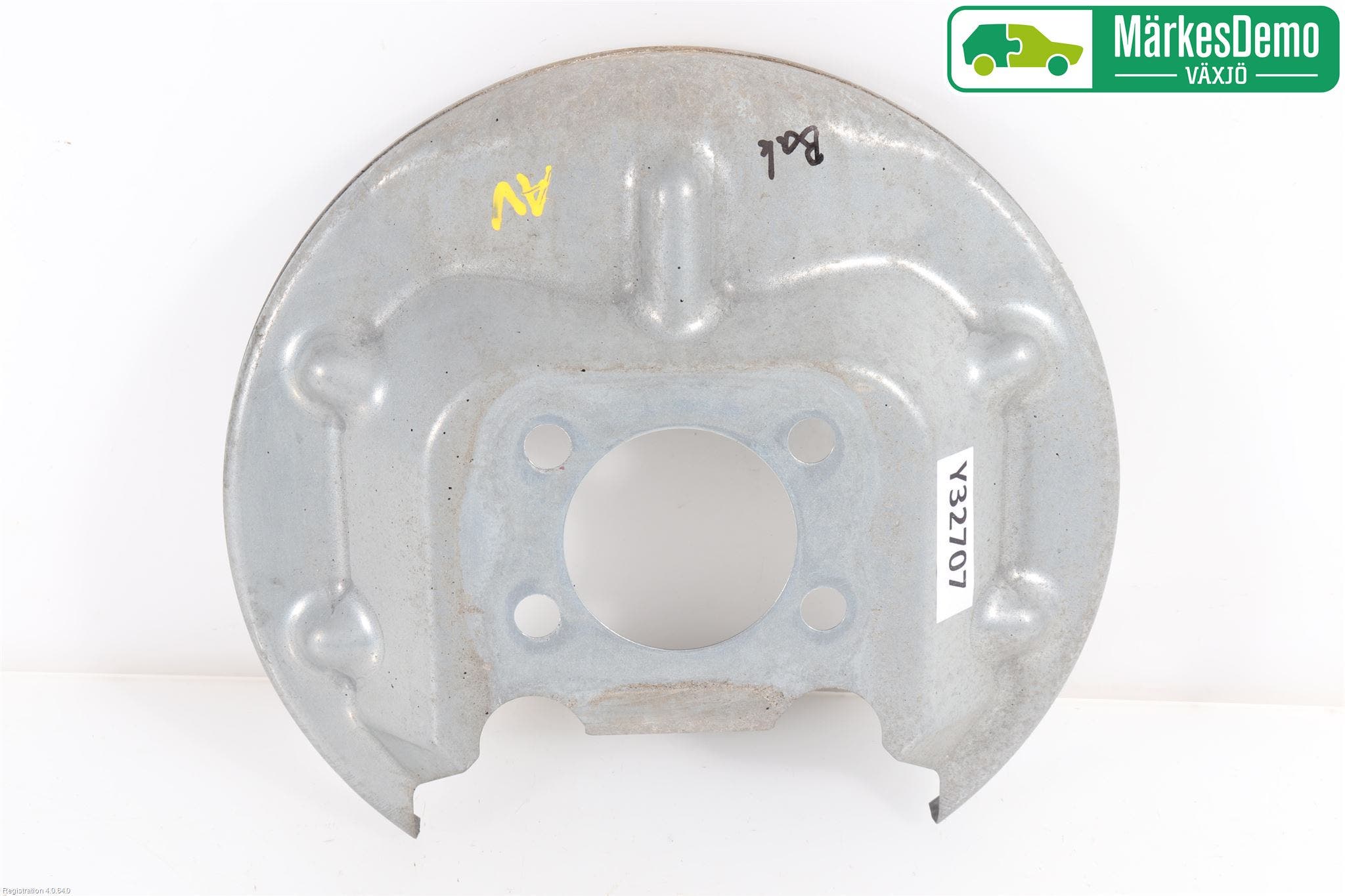 Suzuki SWIFT 17-24 Bromssköld Bak