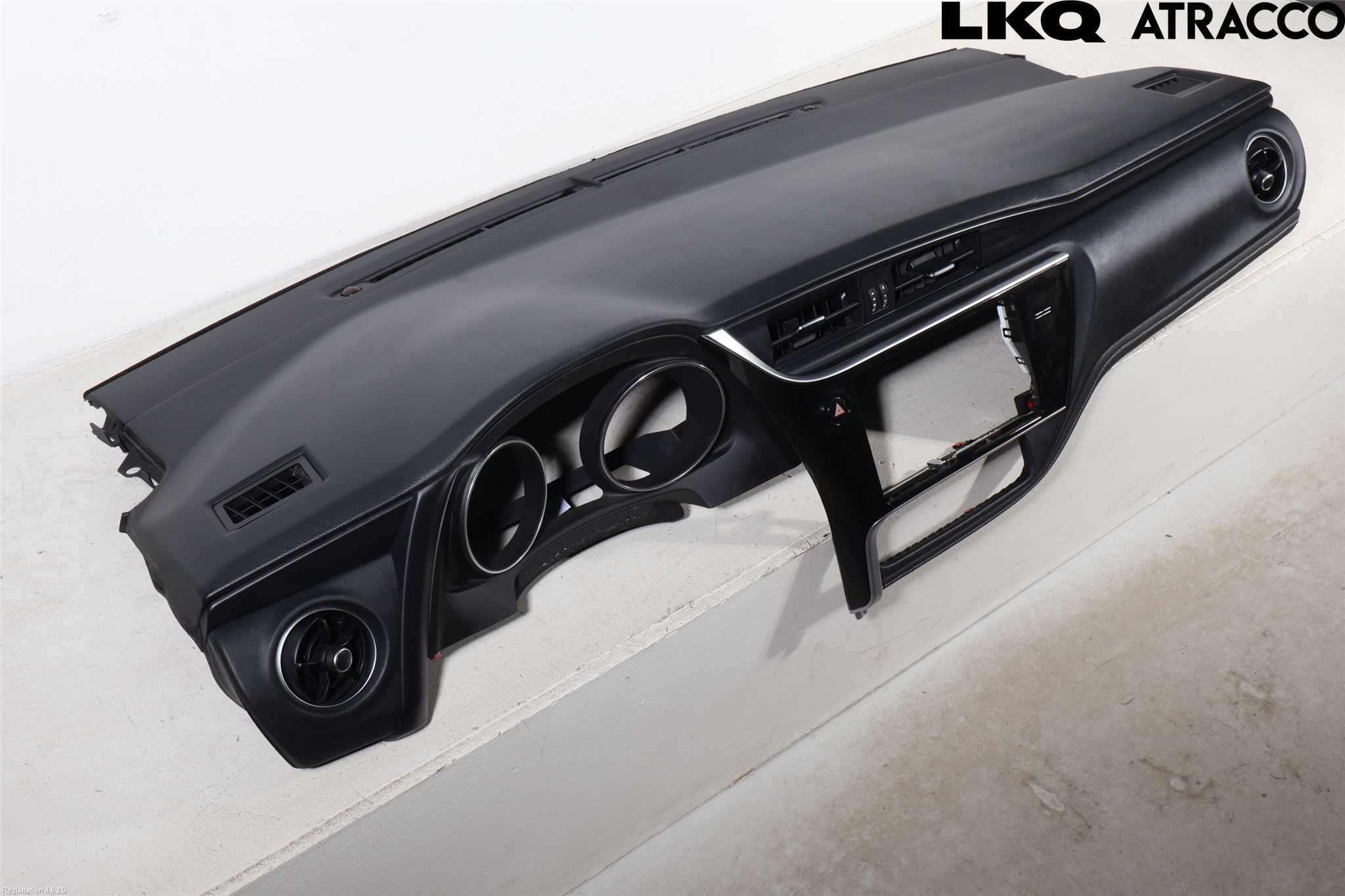 Toyota AURIS 13-19 Instrumentbräda