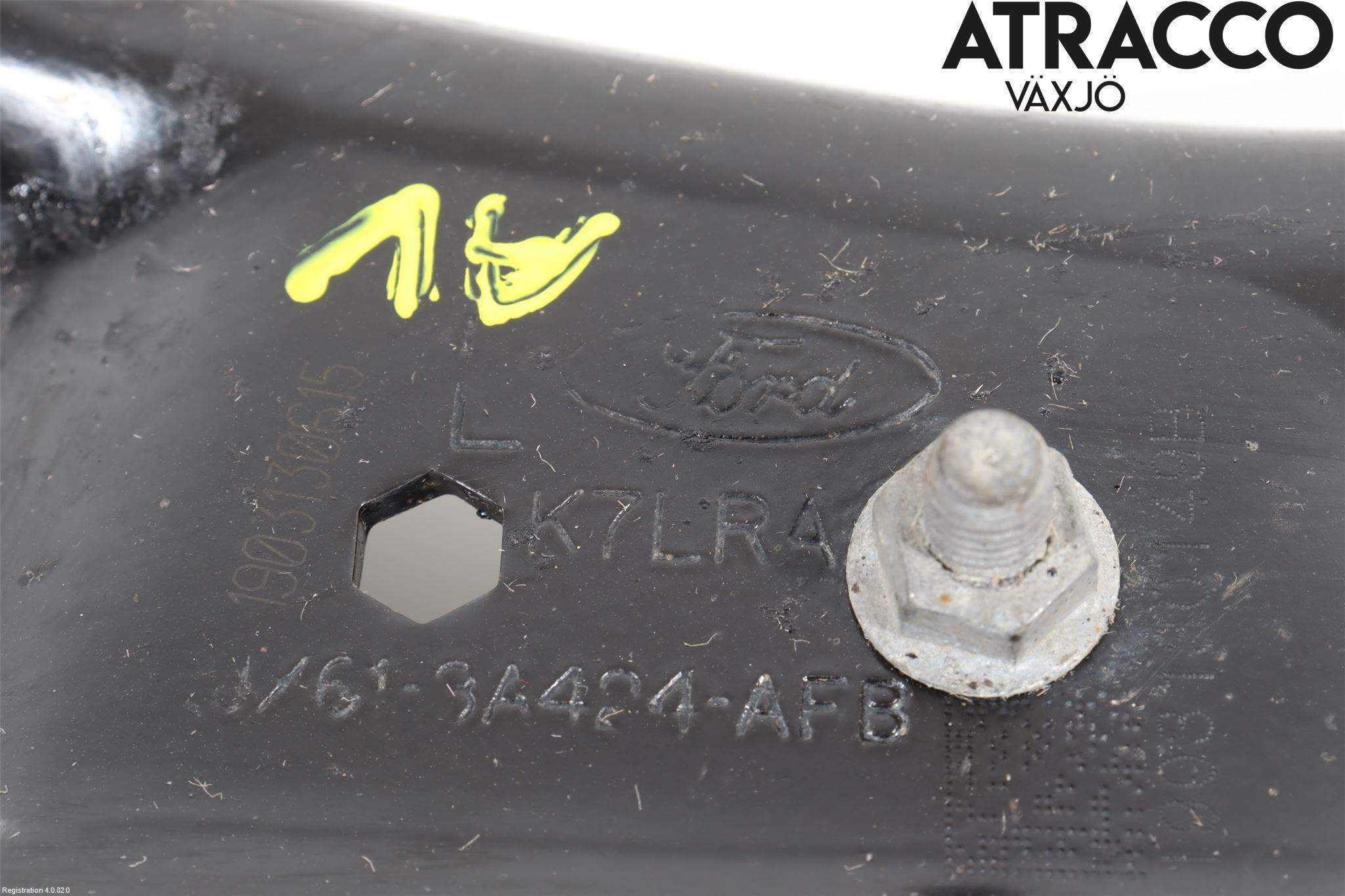 Ford FOCUS 19- Bärarm Fram Undre Vä