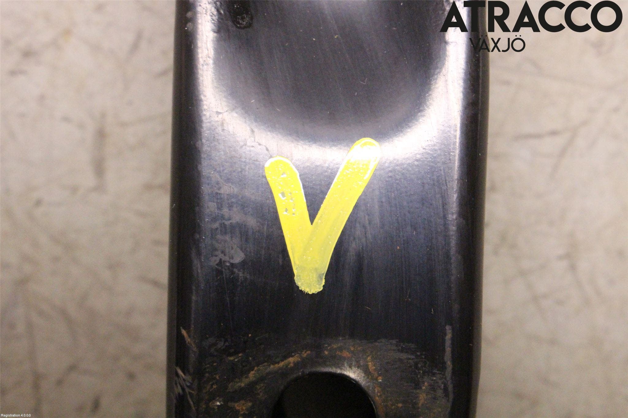 Ford KUGA 13-16 Kylarfäste-Ram-Balk