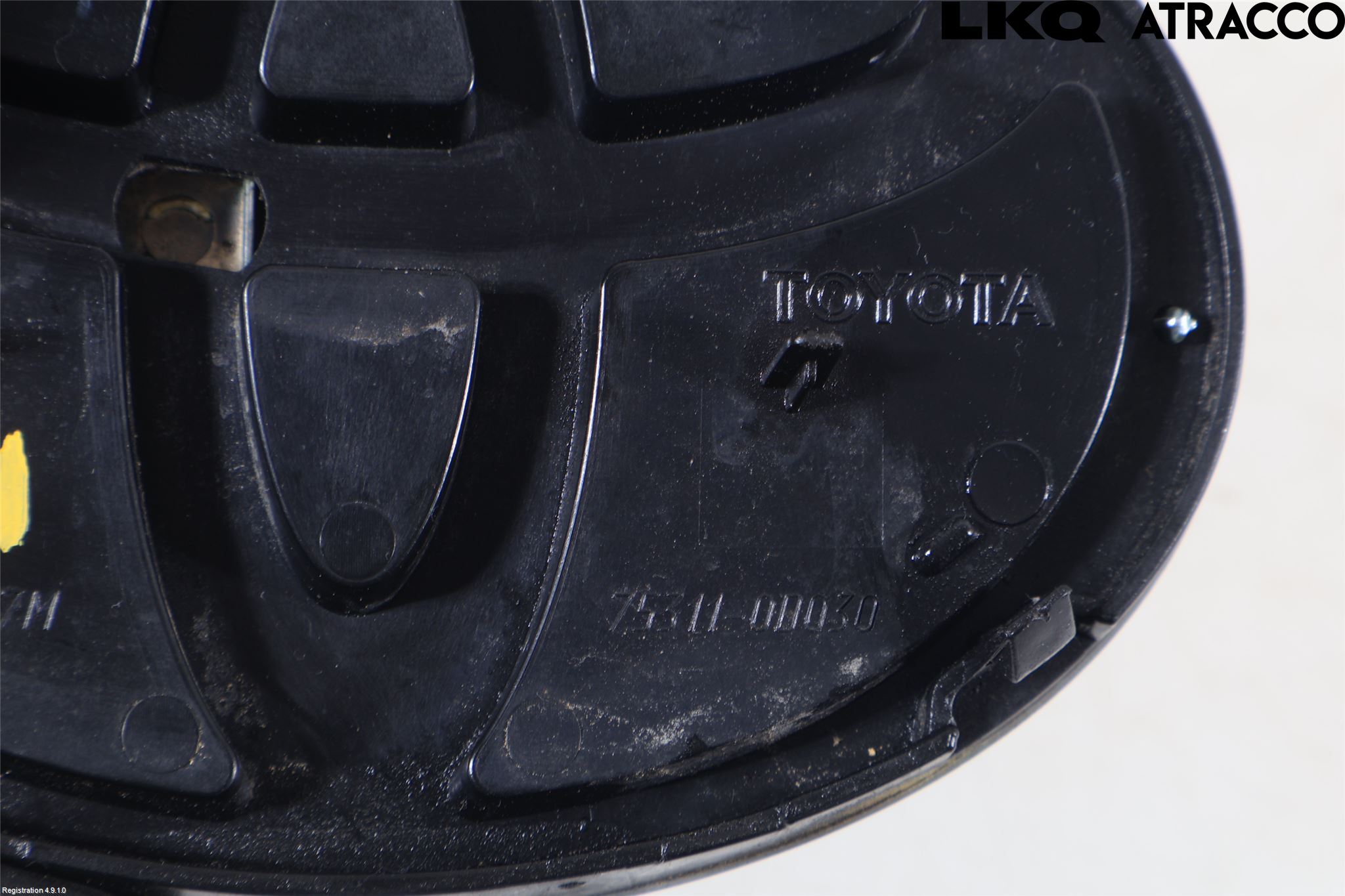 Toyota YARIS XP90 06-11 Emblem