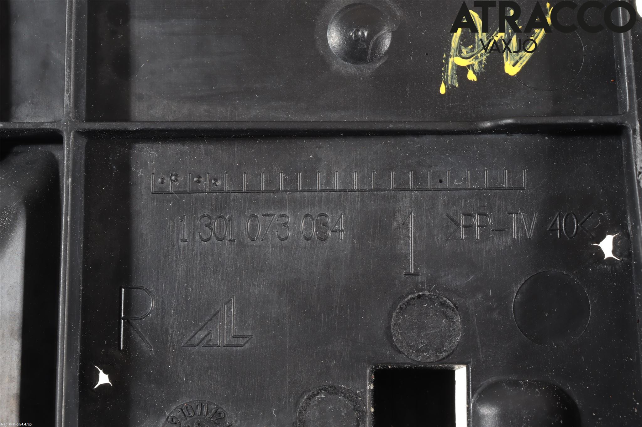 Audi A4 ALLROAD 09-16 Strålkastarsarg Höger