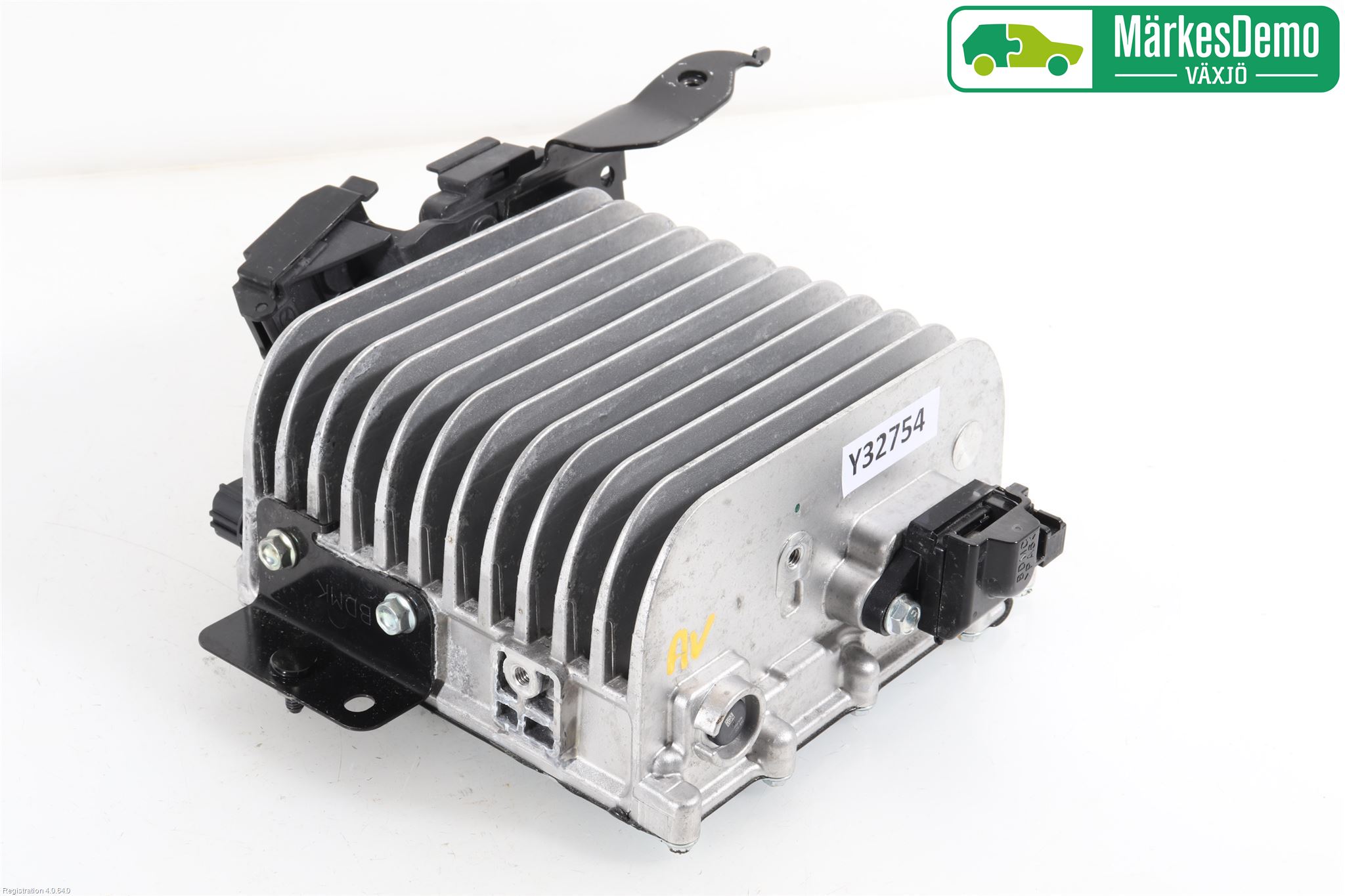 Mazda 3 IV 19- Converter