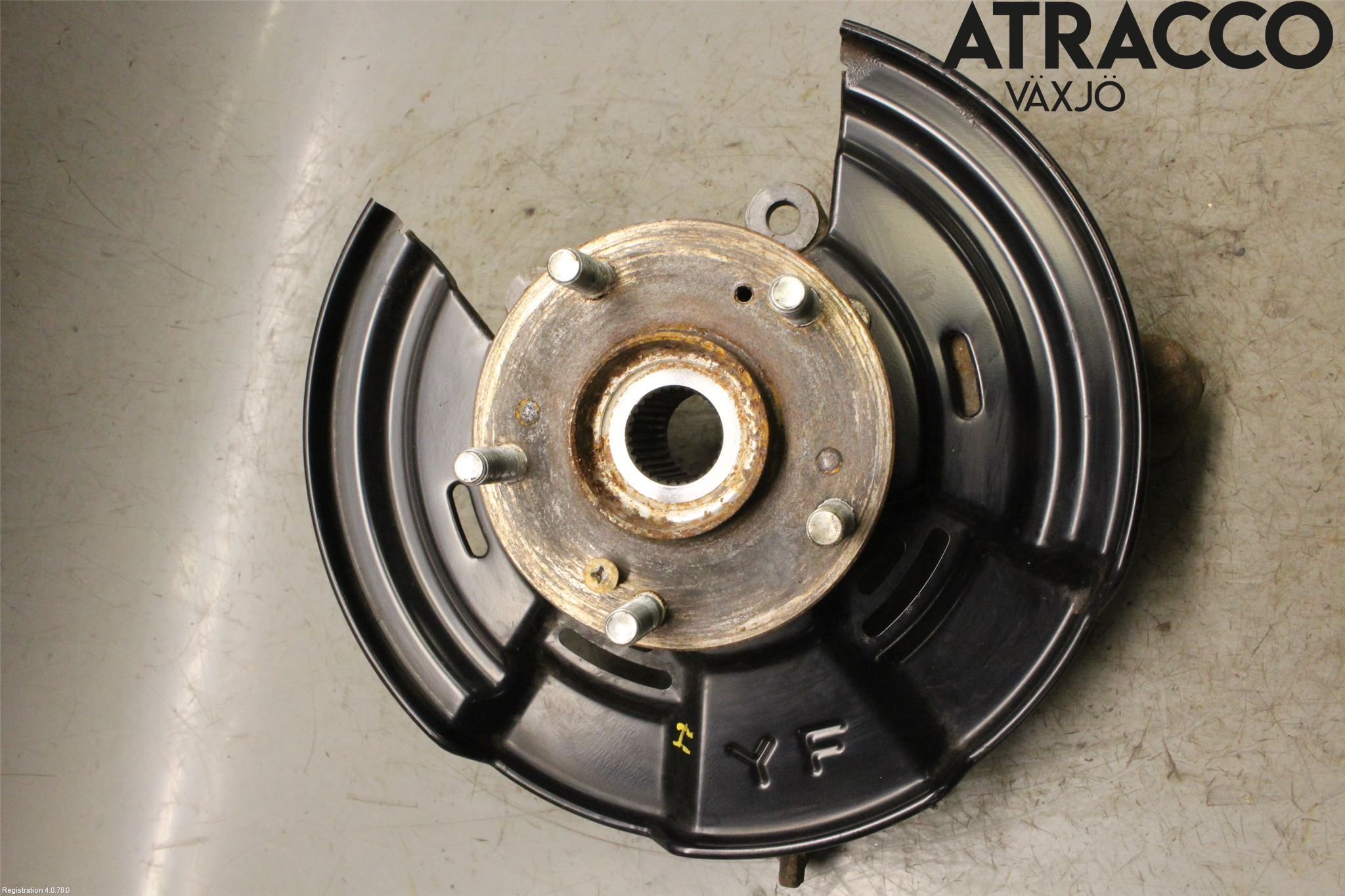 Honda E 20-23 Hjullagerhus-Spindel Hö B