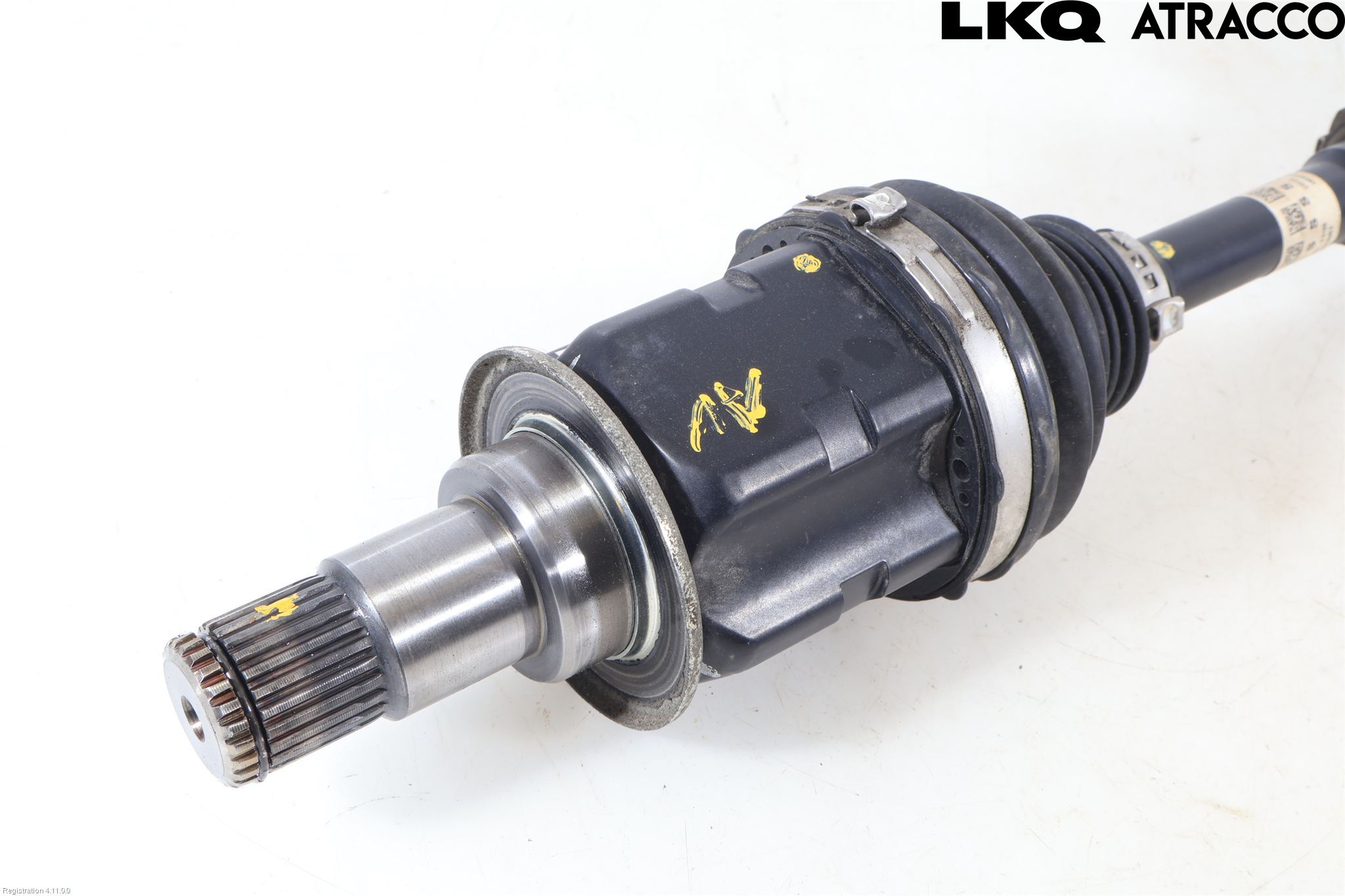 Toyota C-HR 16-23 Drivaxel Fram Vänster