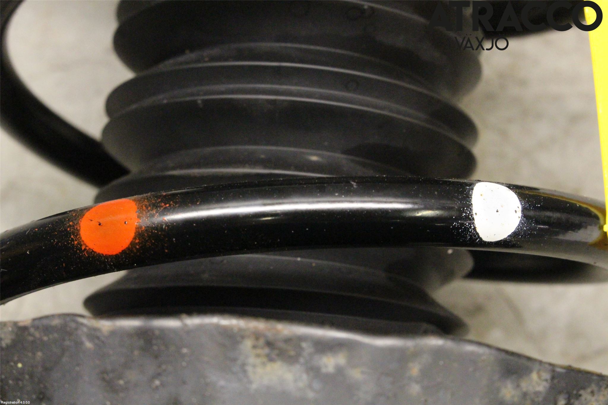 Toyota COROLLA 19- Fjäderben Fram Vänster