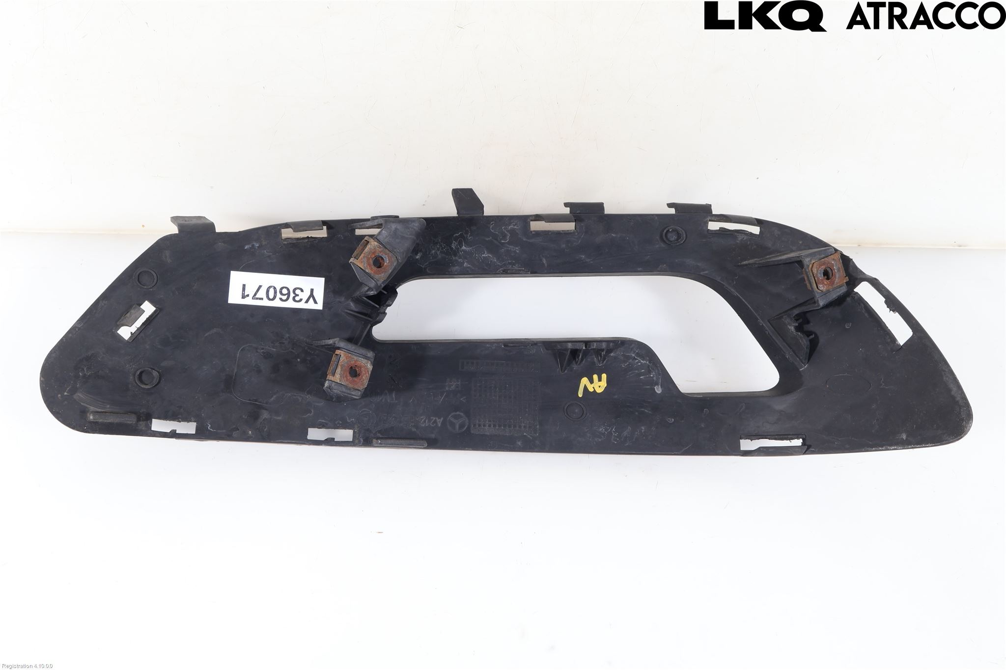 Mercedes-Benz MB E-KLASS (W212) 09-16 Dimljussarg Fram
