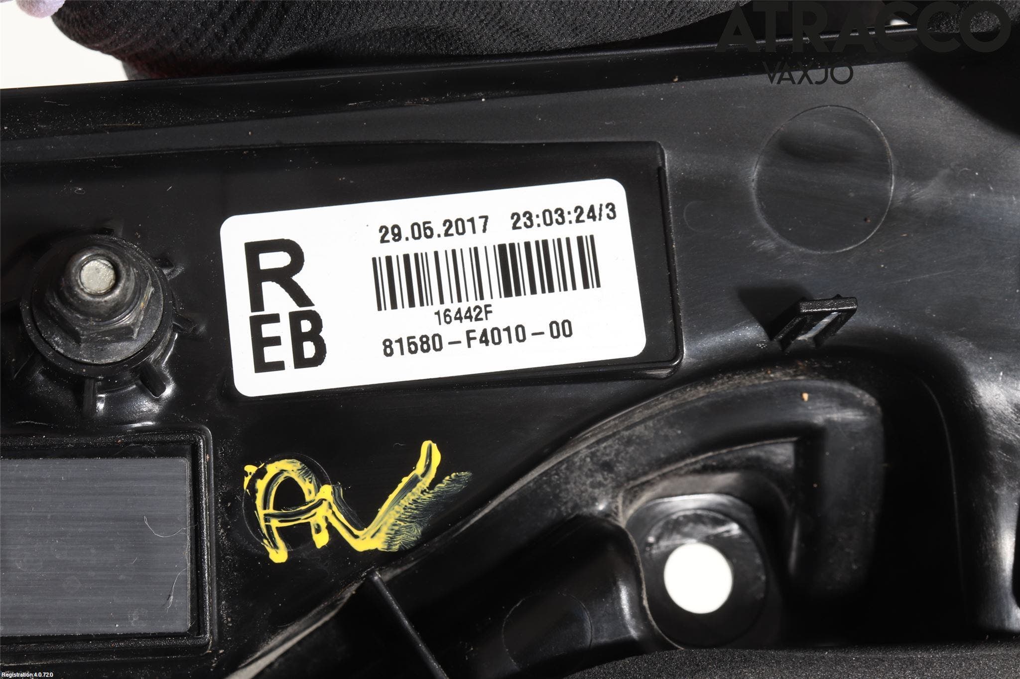 Toyota C-HR 16-23 Bakljus Lucka Hö