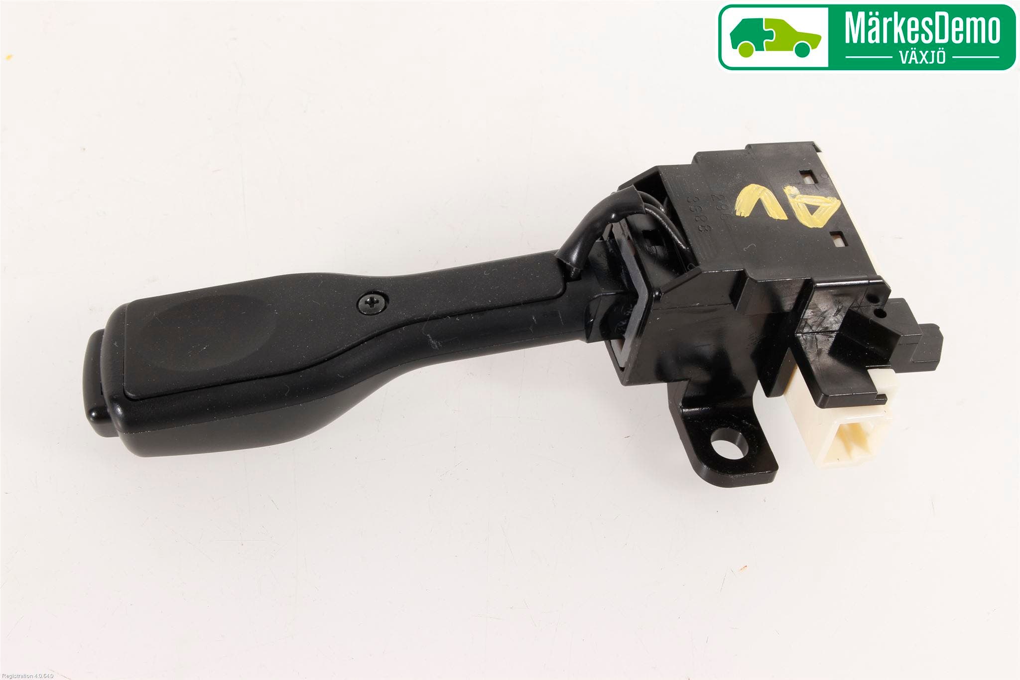 Toyota AURIS 13-19 Farthållare