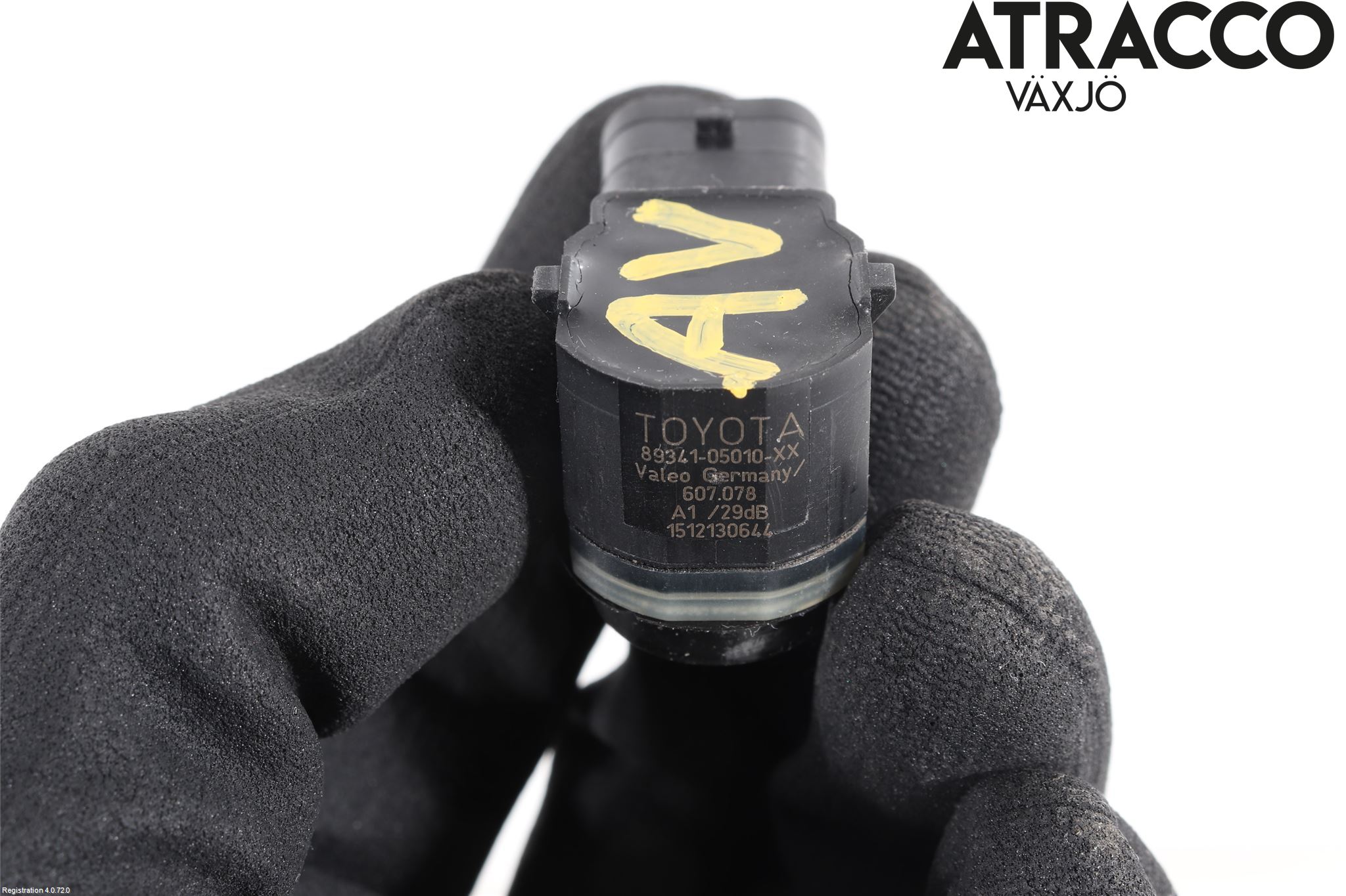 Toyota AURIS 13-19 Parkeringshjälp Frontsensor