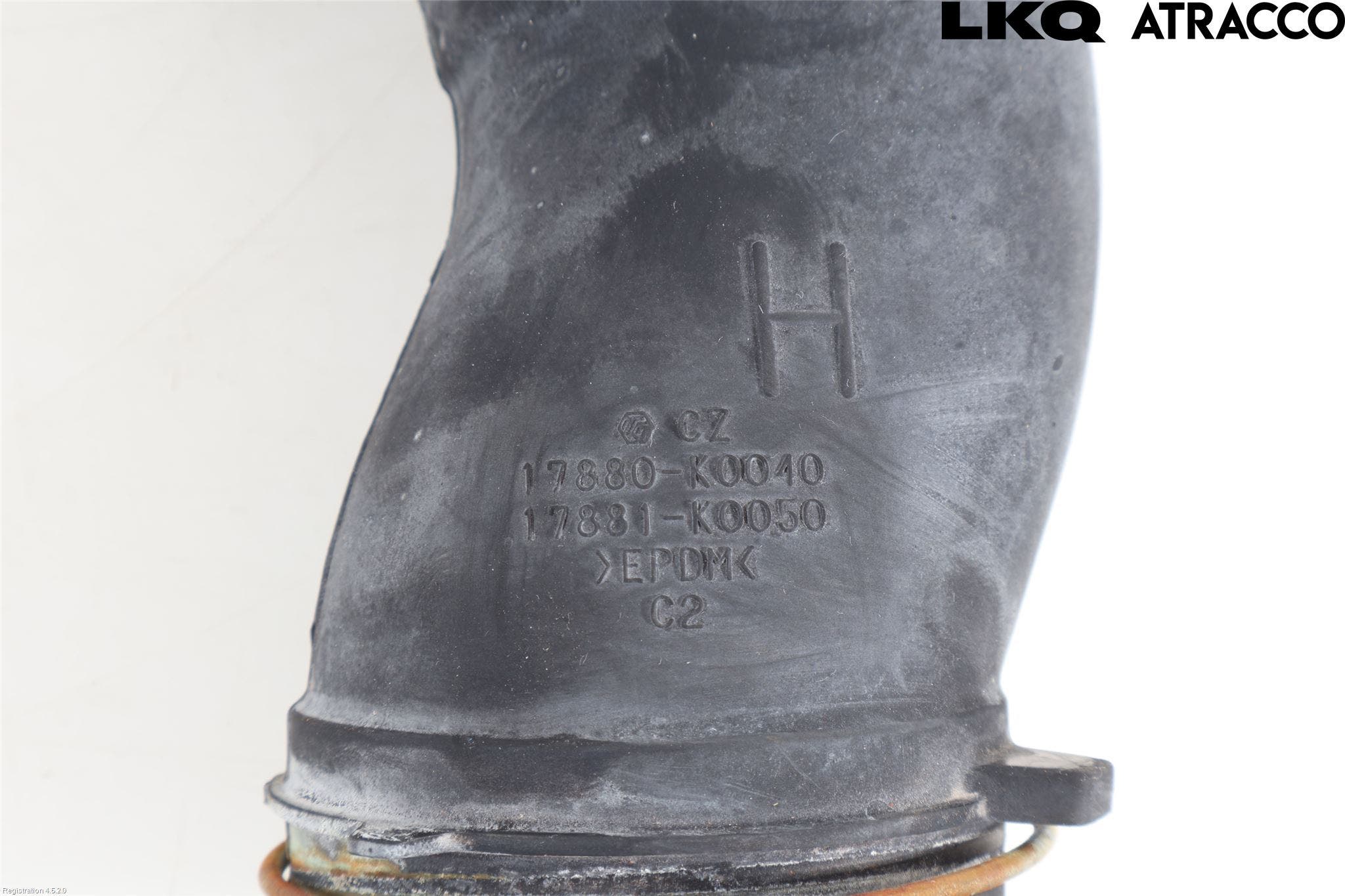 Toyota YARIS XP21 20- Förg-Bälg-Rör Mot Luftr