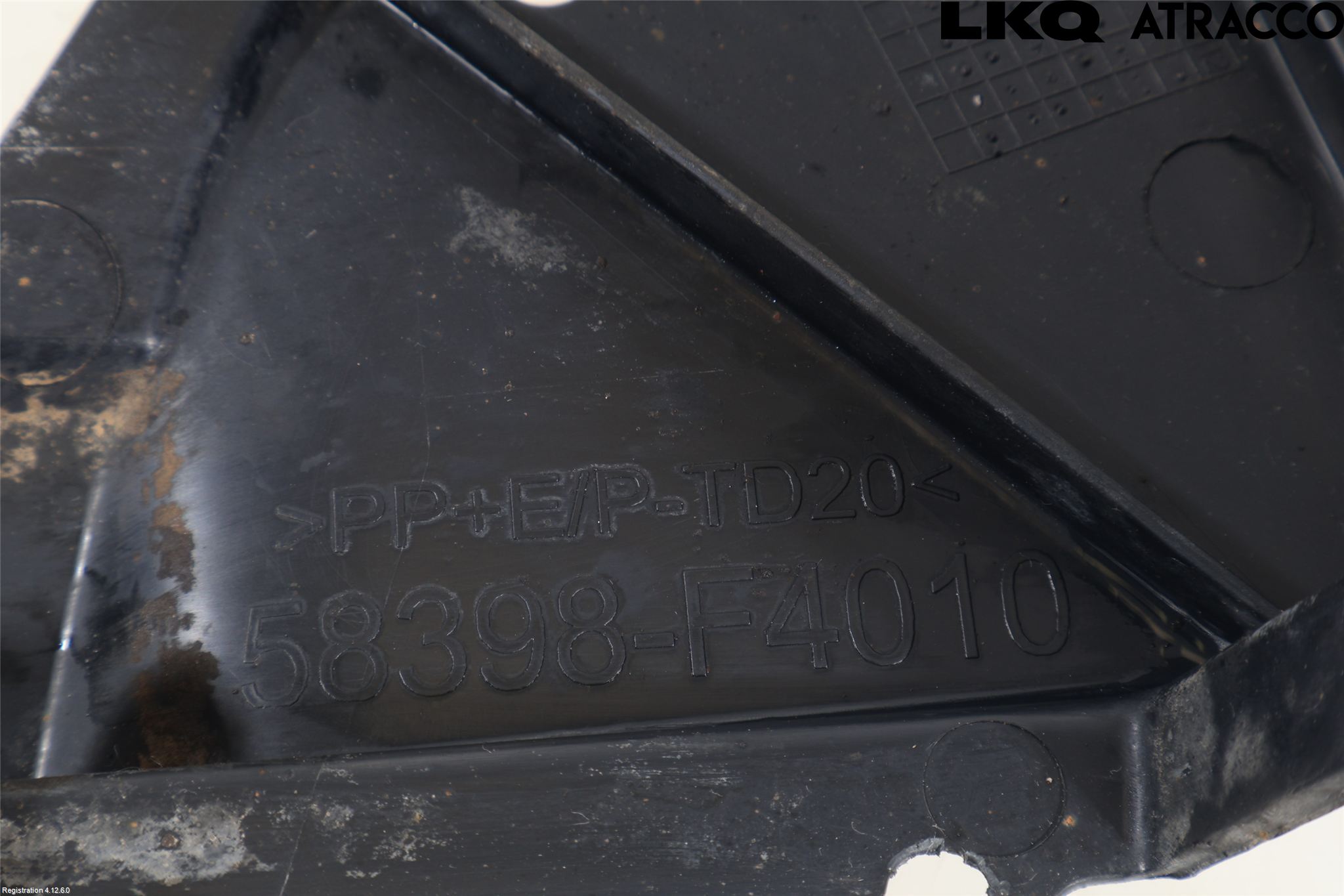 Toyota C-HR 16-23 Hasplåt Plåt-Plast