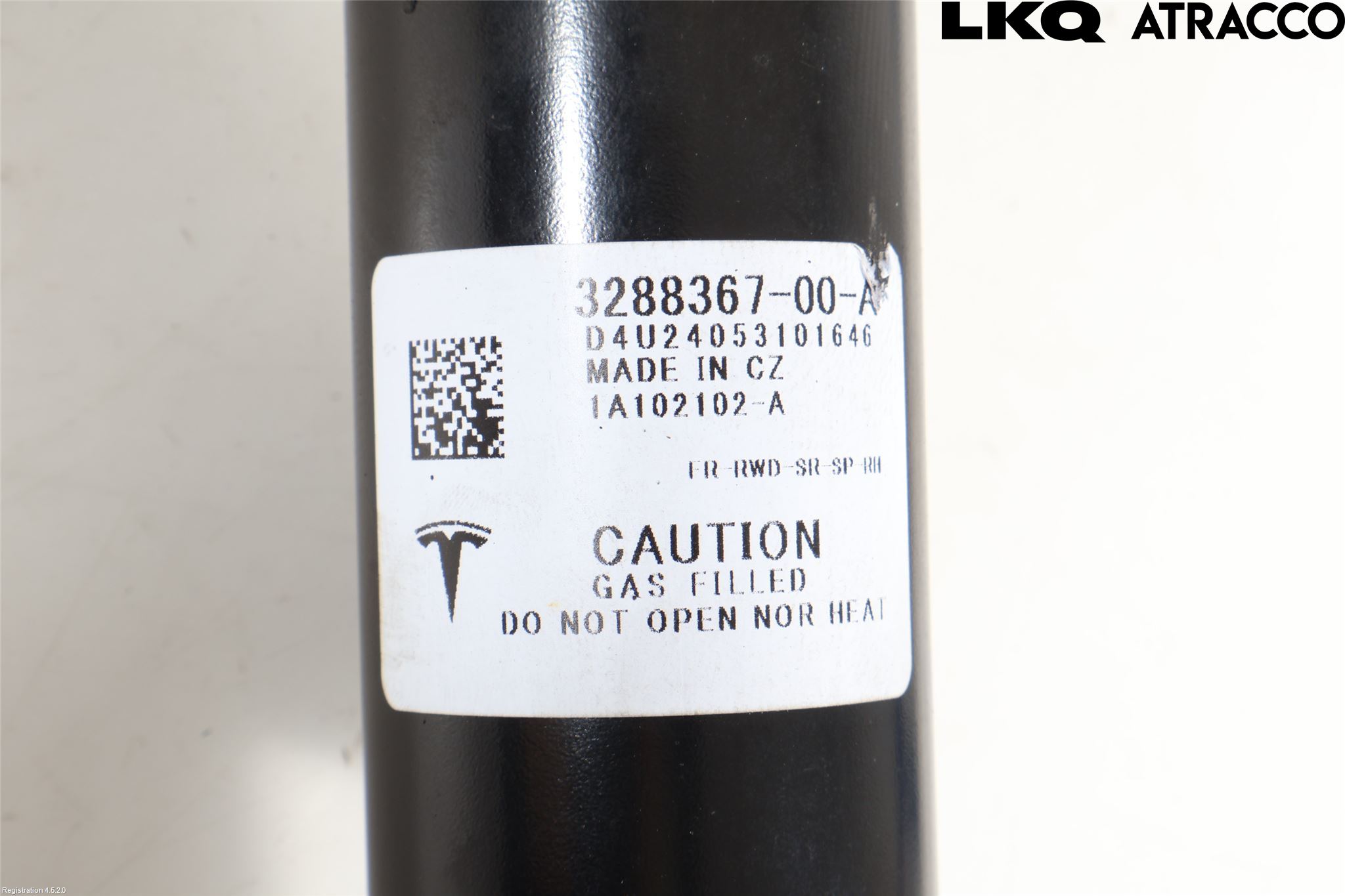 Tesla MODEL Y 21- Fjäderben Fram Höger