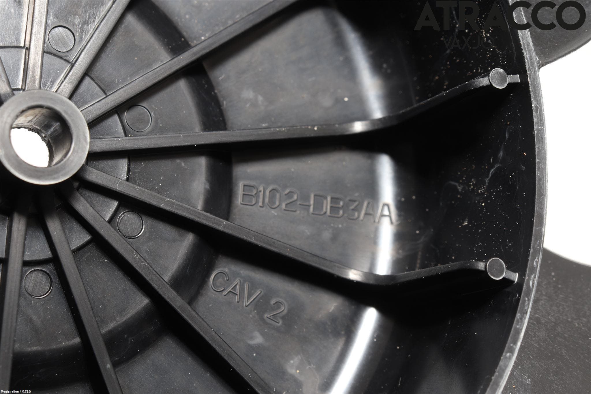 Mazda 3 III 14-19 Kylfläkt-Vinge