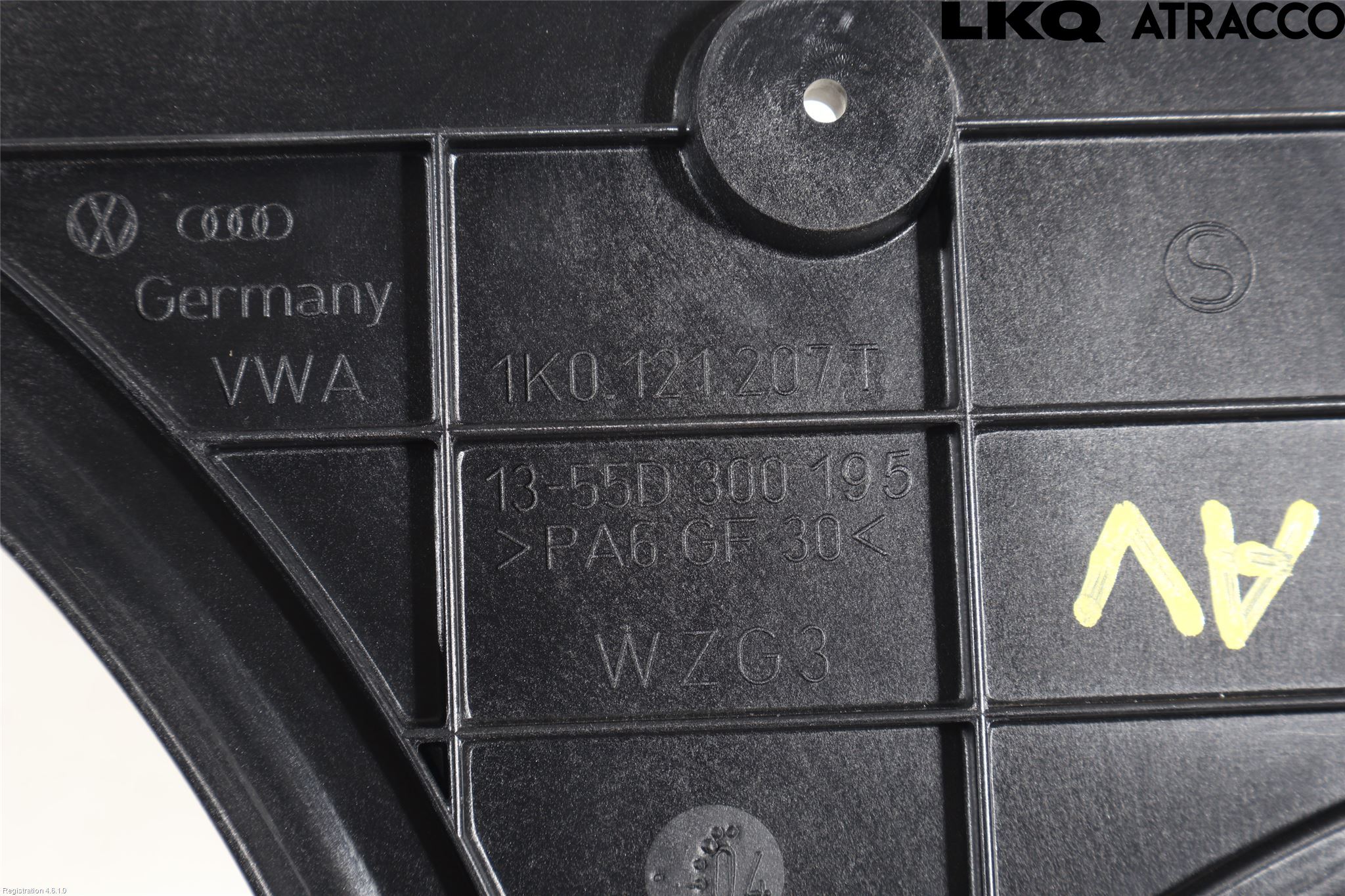 Volkswagen VW CADDY      04-10 Kylfläktkåpa