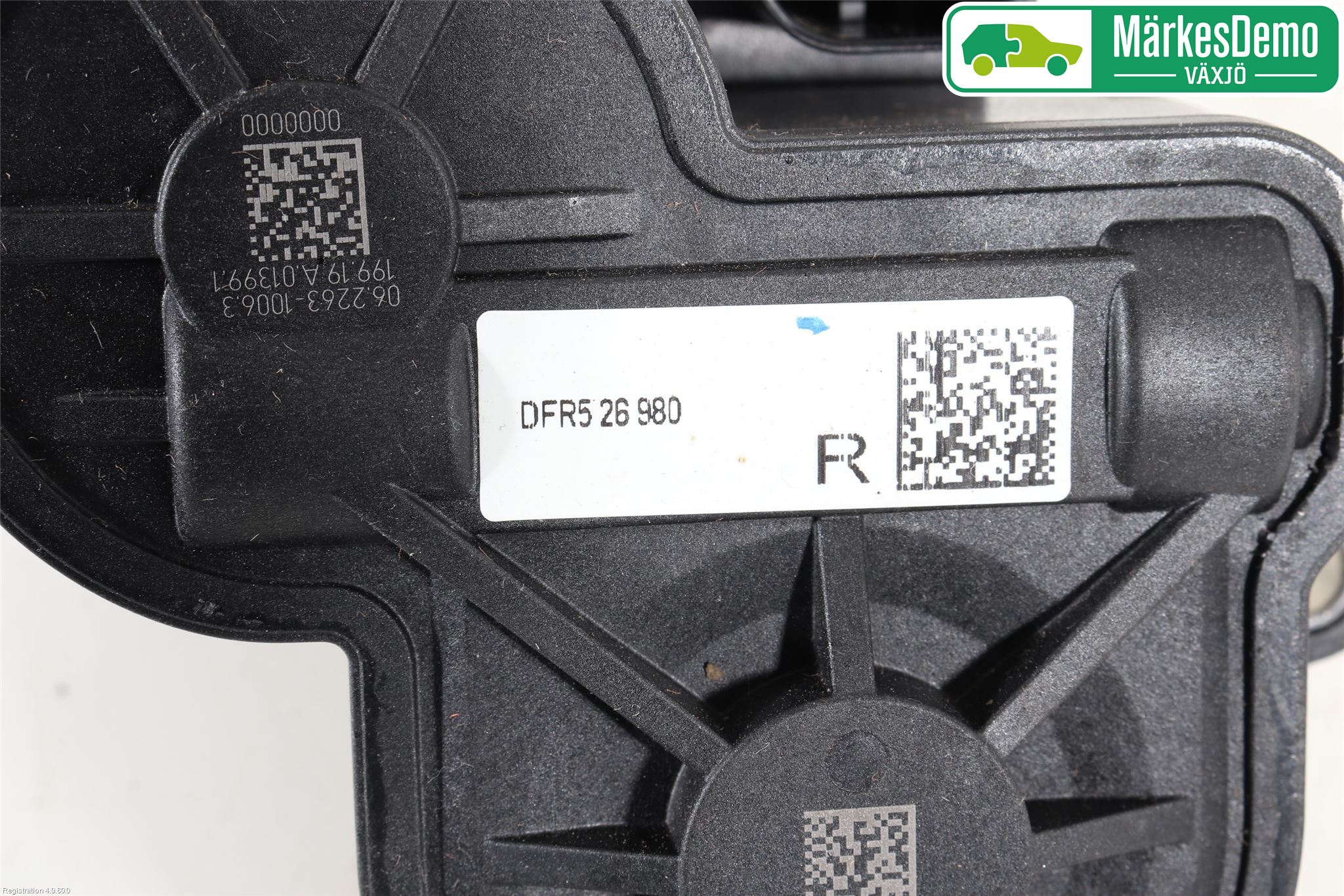 Mazda CX-30 20- Parkeringsbroms Elmanövrerad