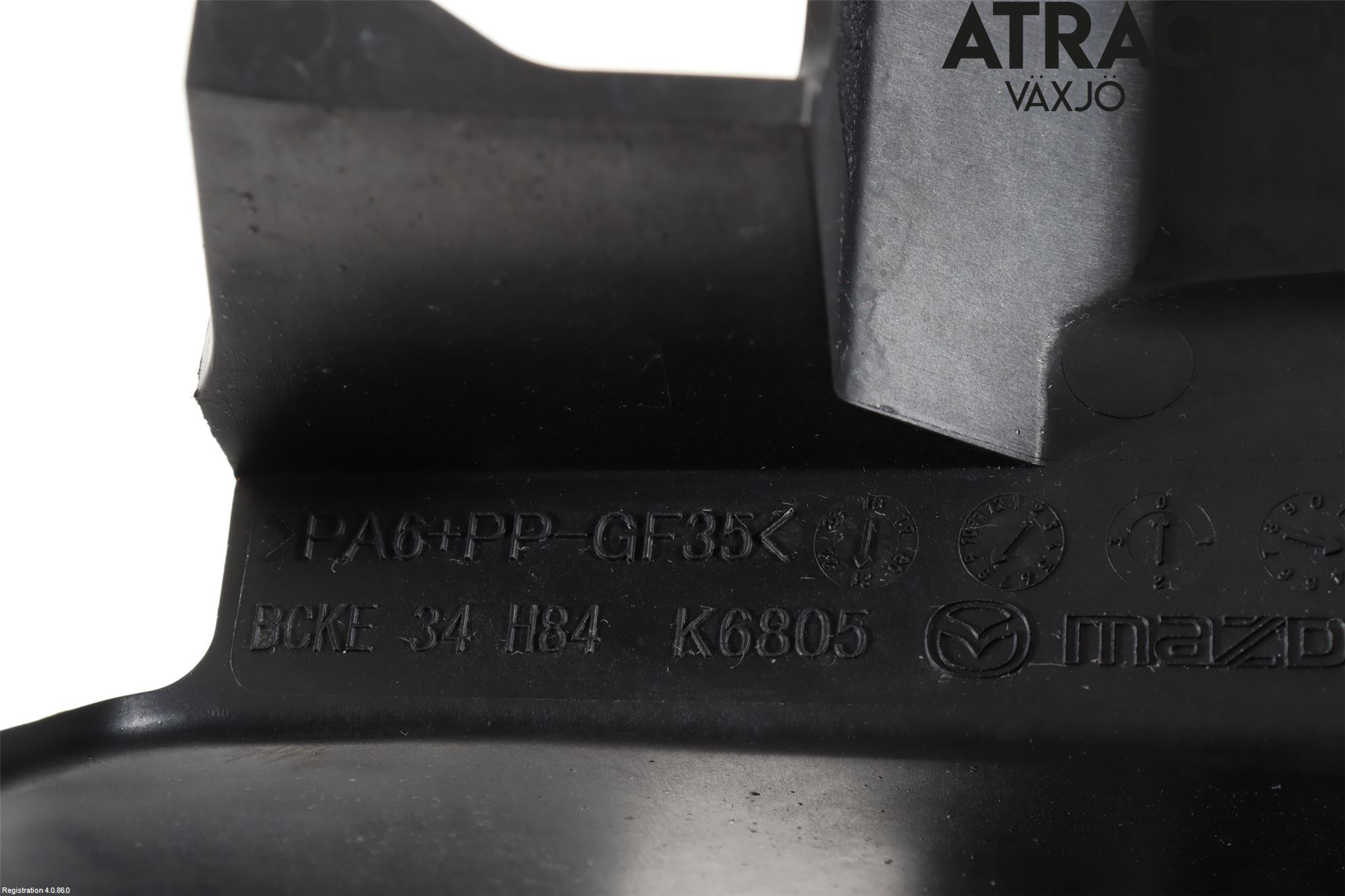 Mazda CX-30 20- Hasplåt Plåt-Plast