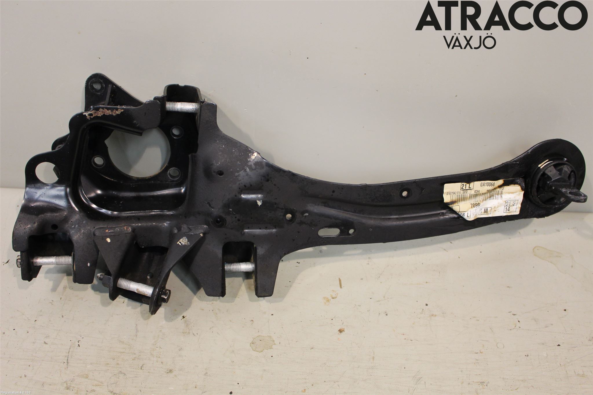 Ford FOCUS 15-18 Bärarm Bak Vänster