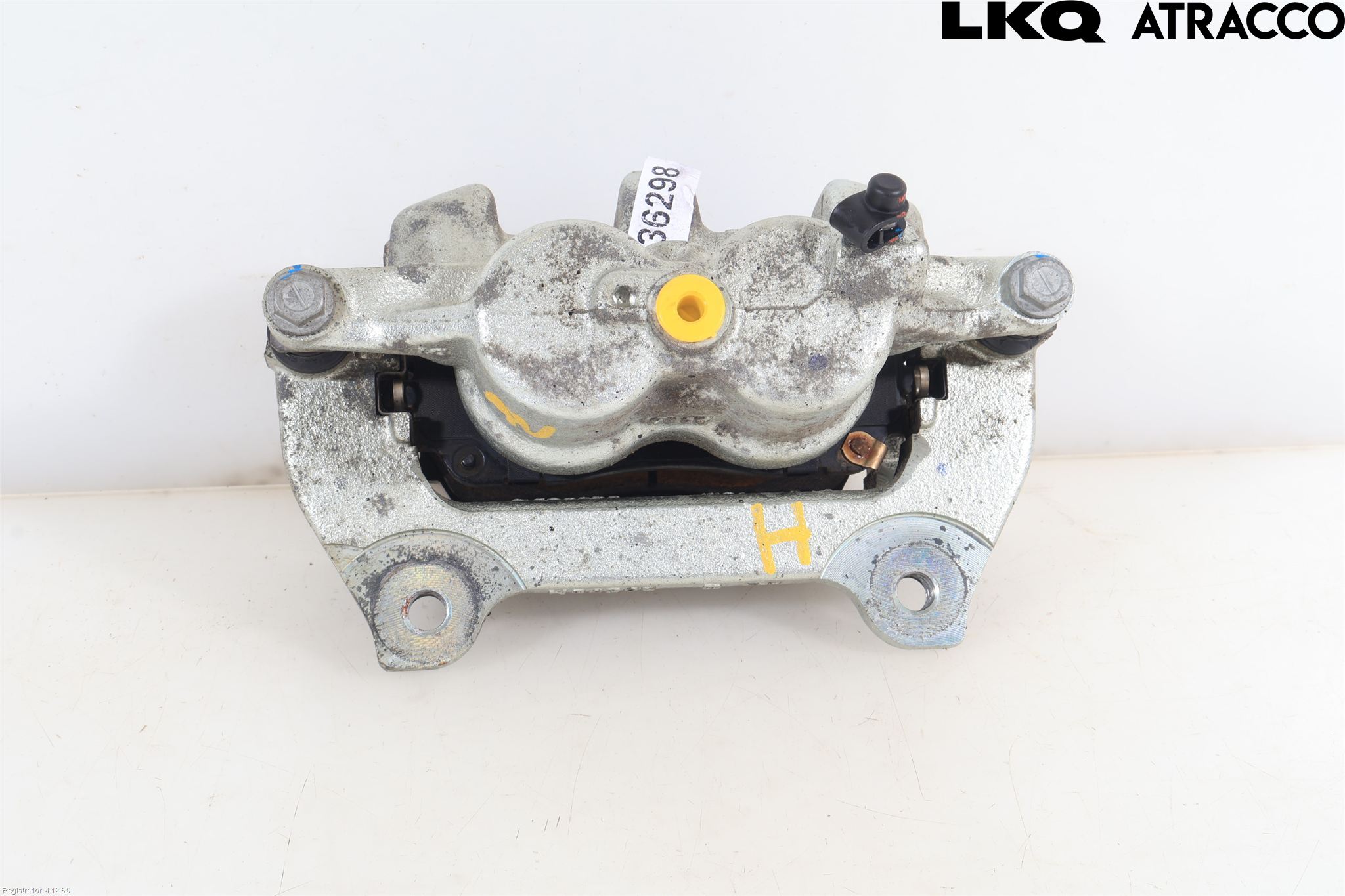 Toyota C-HR 24- Bromsok Fram Höger